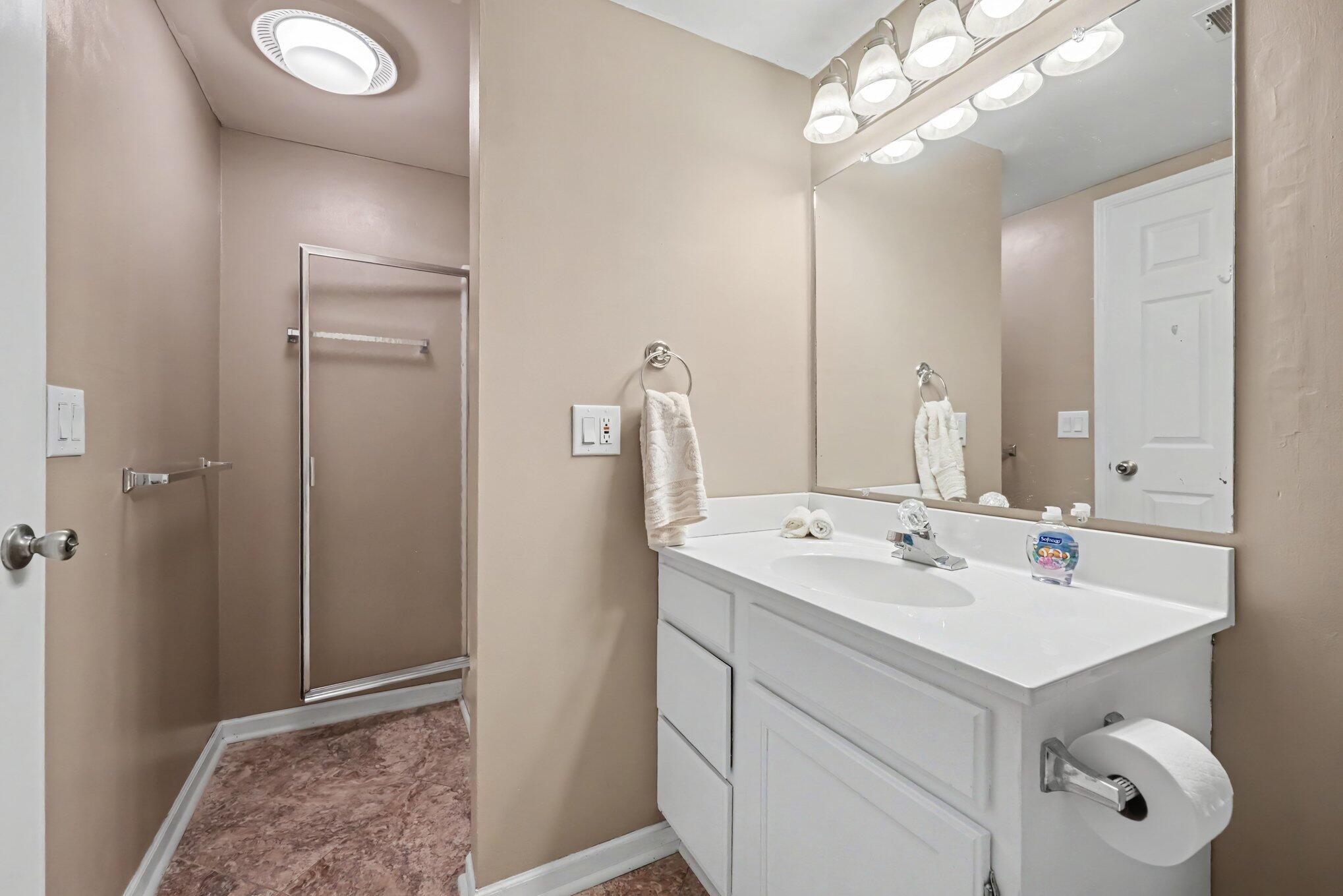 3461 Auburn Avenue NE Grand Rapids MI 49525