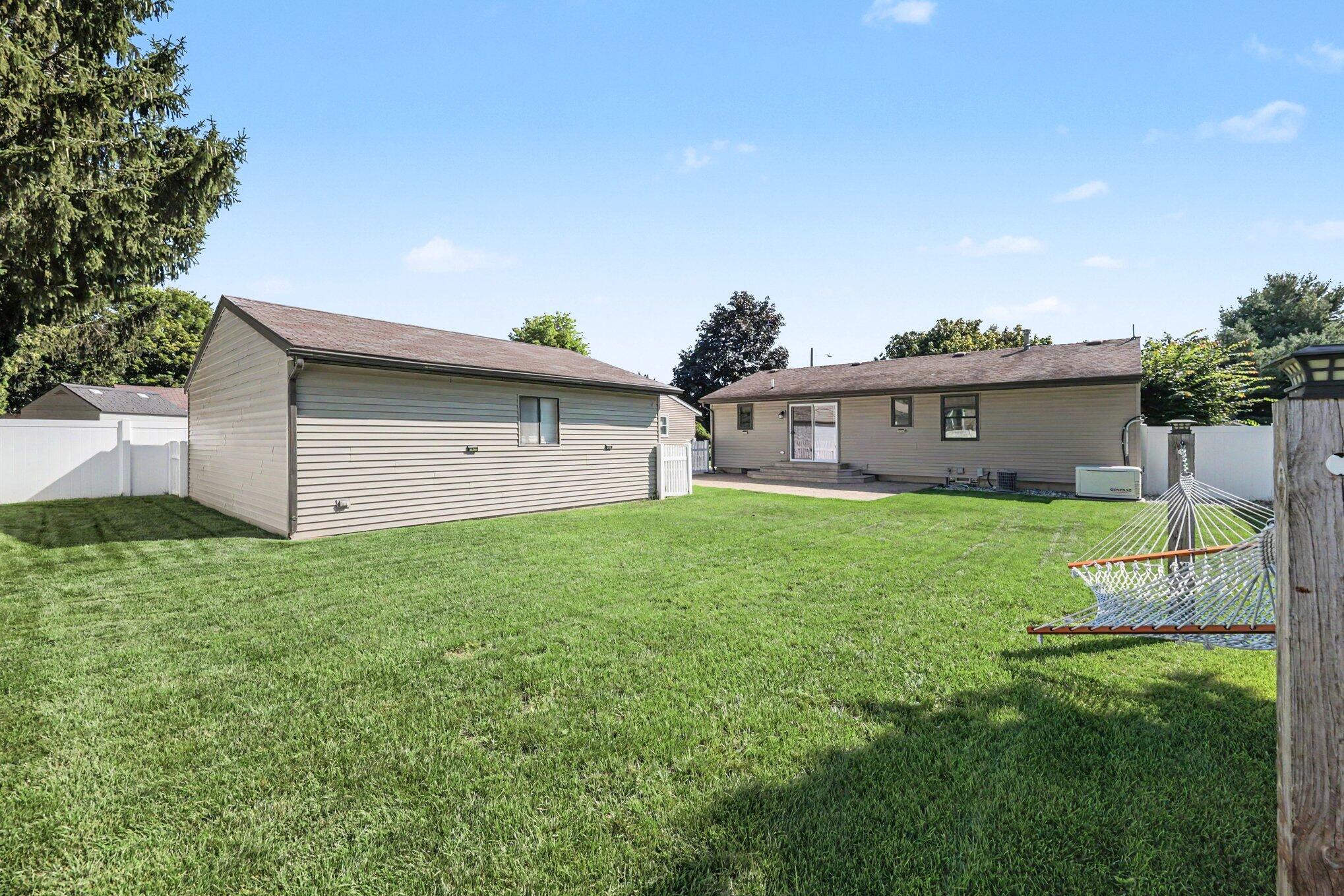 3461 Auburn Avenue NE Grand Rapids MI 49525