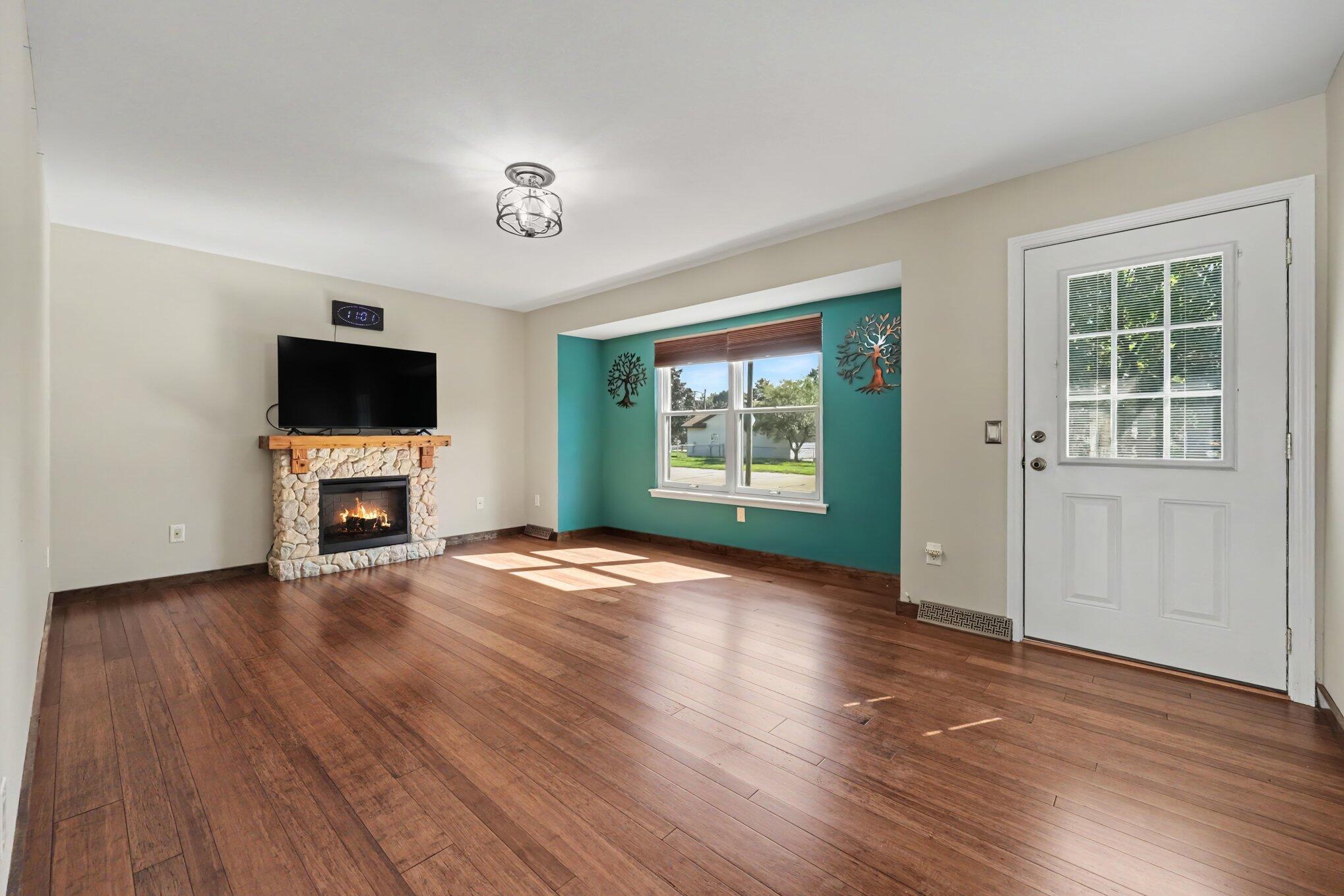 3461 Auburn Avenue NE Grand Rapids MI 49525