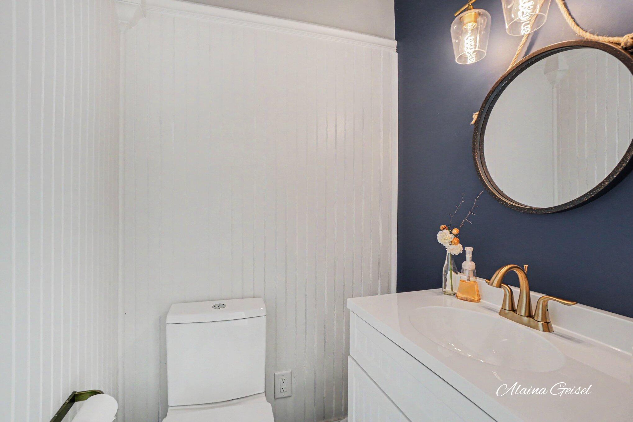 385 Marquette Avenue Holland MI 49424