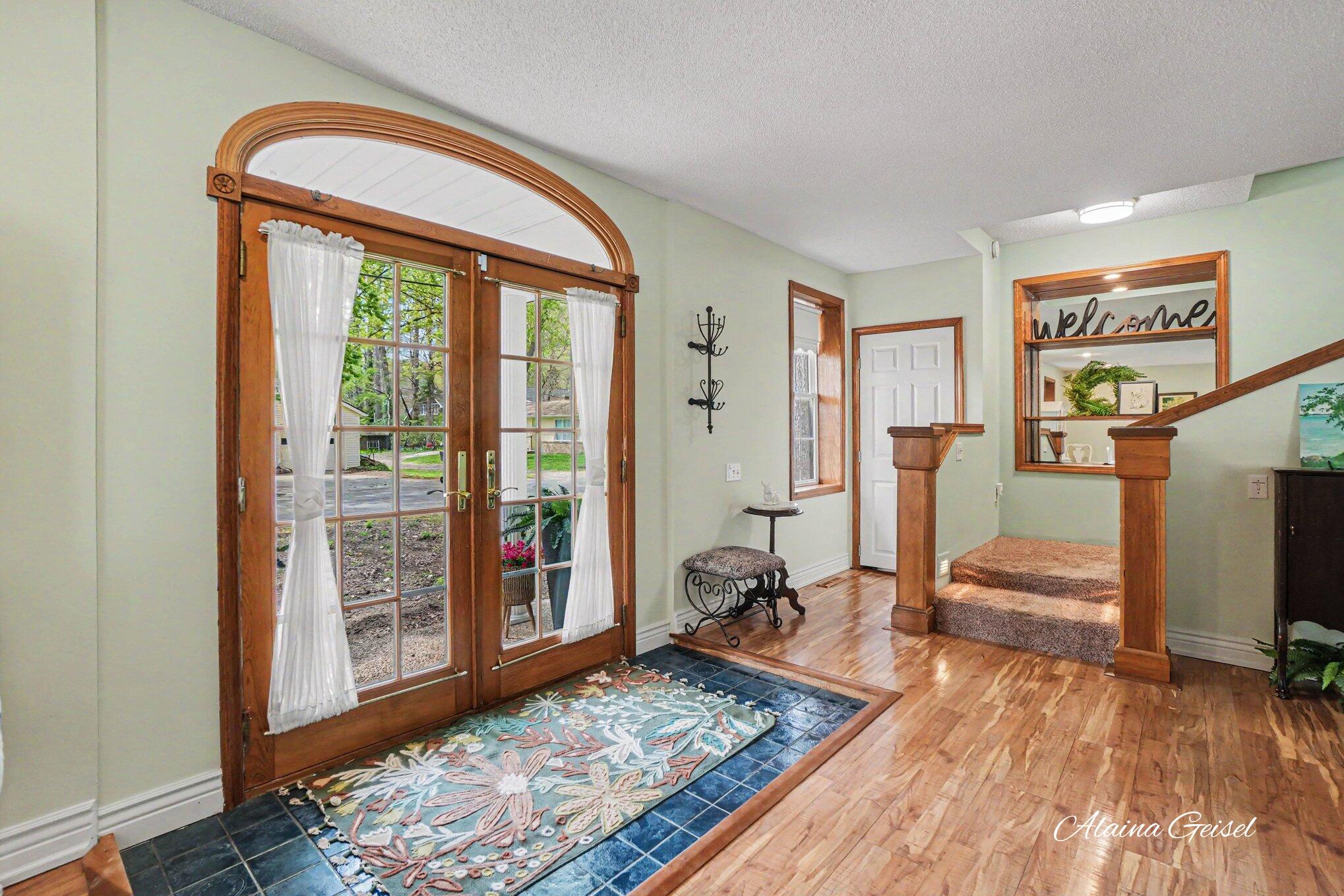 385 Marquette Avenue Holland MI 49424