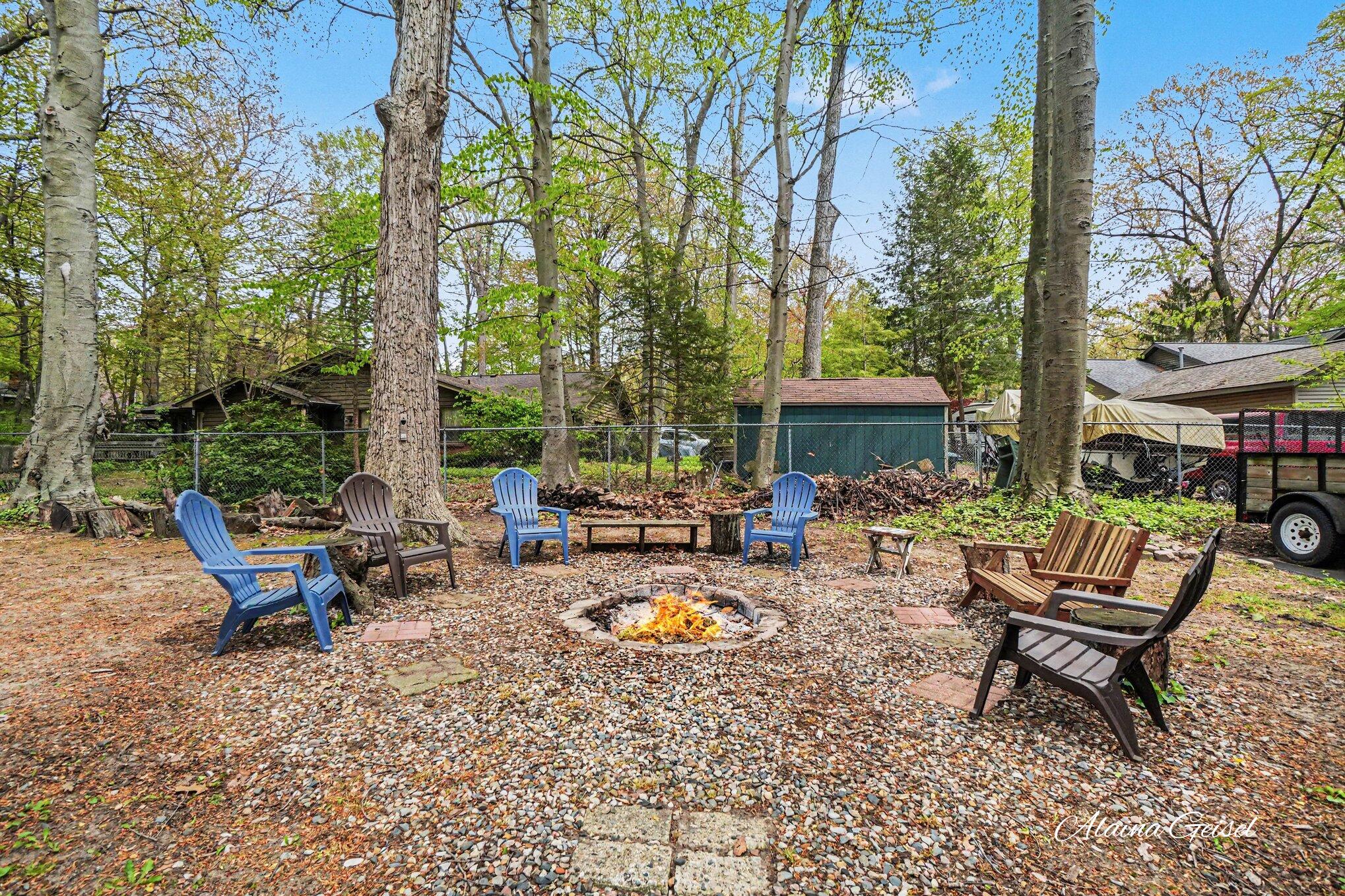 385 Marquette Avenue Holland MI 49424