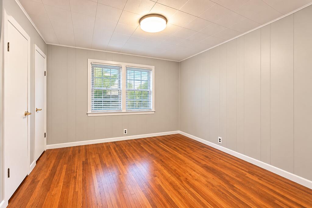 615 Diamond Avenue NE Grand Rapids MI 49503
