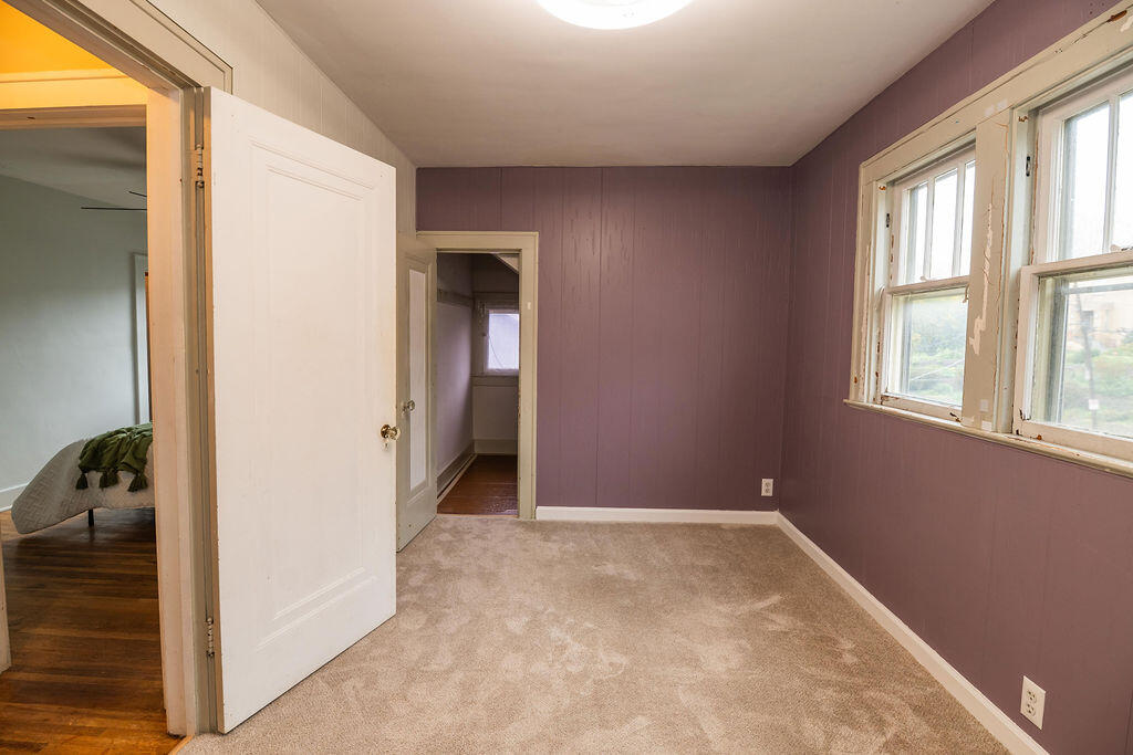 615 Diamond Avenue NE Grand Rapids MI 49503