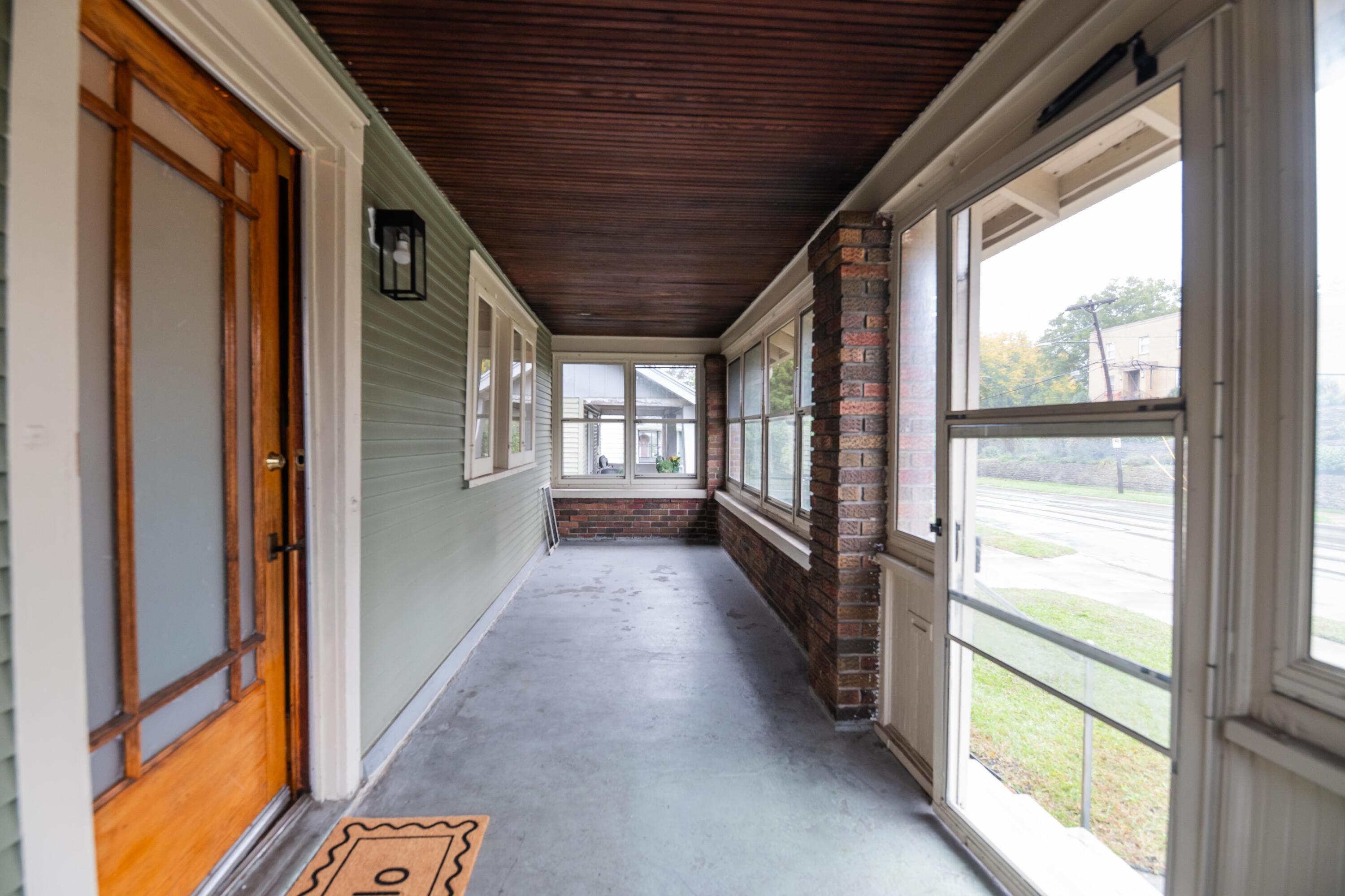 615 Diamond Avenue NE Grand Rapids MI 49503