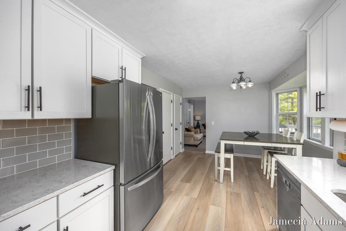5204 Discovery Drive SE Grand Rapids MI 49508