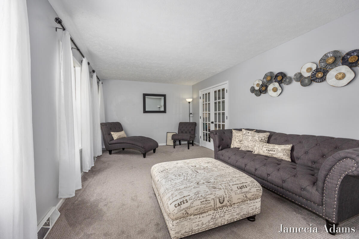 5204 Discovery Drive SE Grand Rapids MI 49508