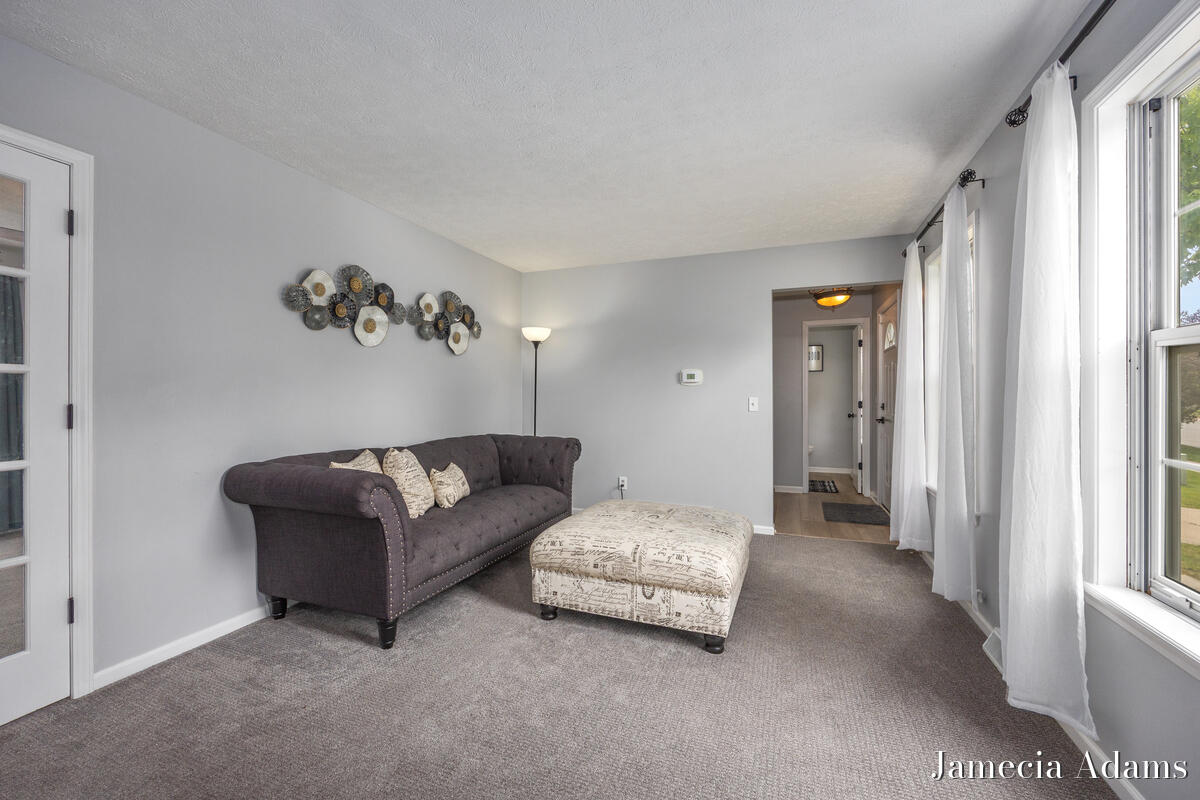 5204 Discovery Drive SE Grand Rapids MI 49508