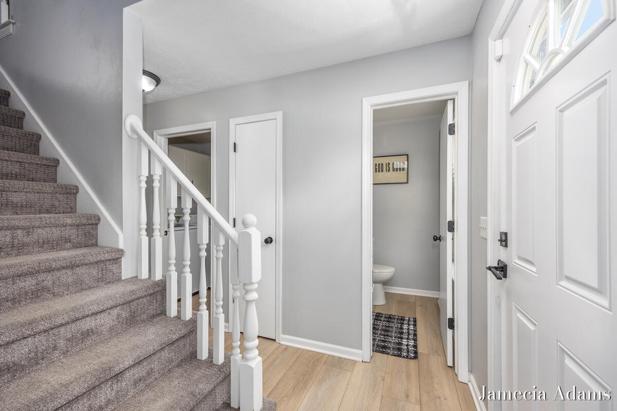 5204 Discovery Drive SE Grand Rapids MI 49508
