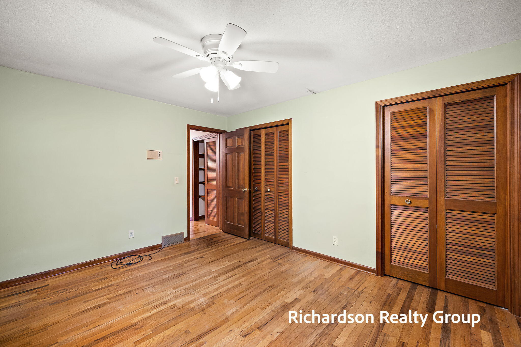 1630 Lee Avenue Muskegon MI 49444