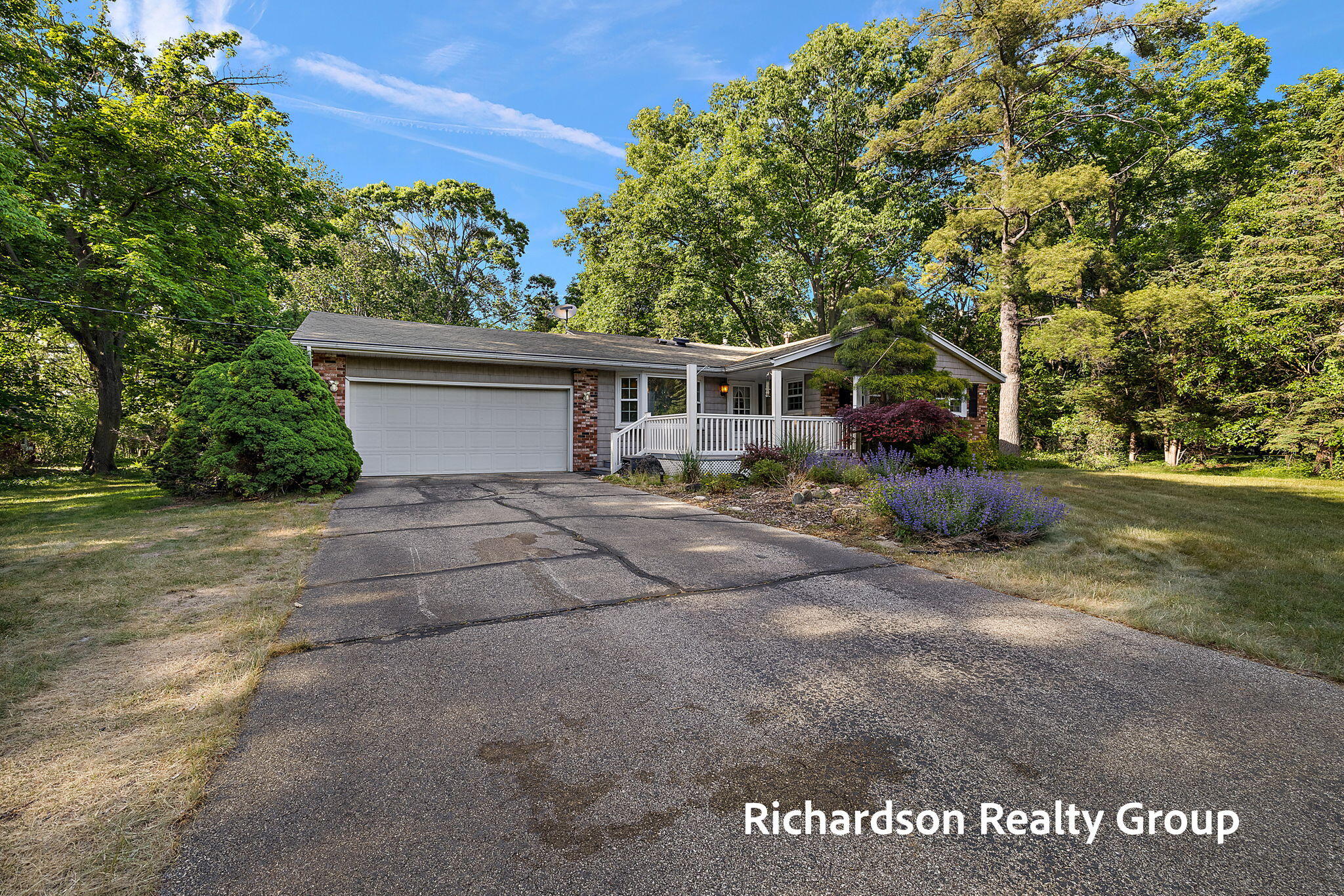 1630 Lee Avenue Muskegon MI 49444