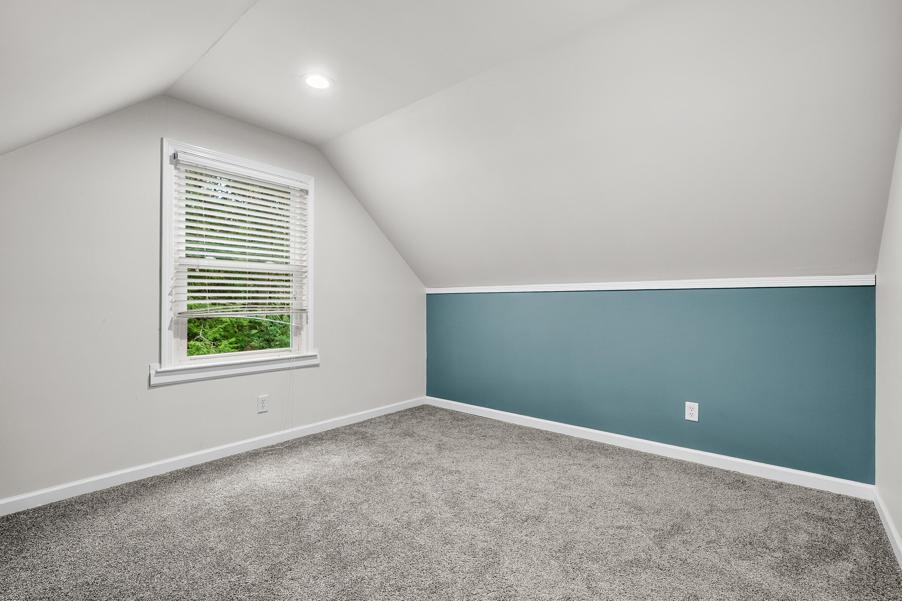 910 Farrell Avenue Kalamazoo MI 49006