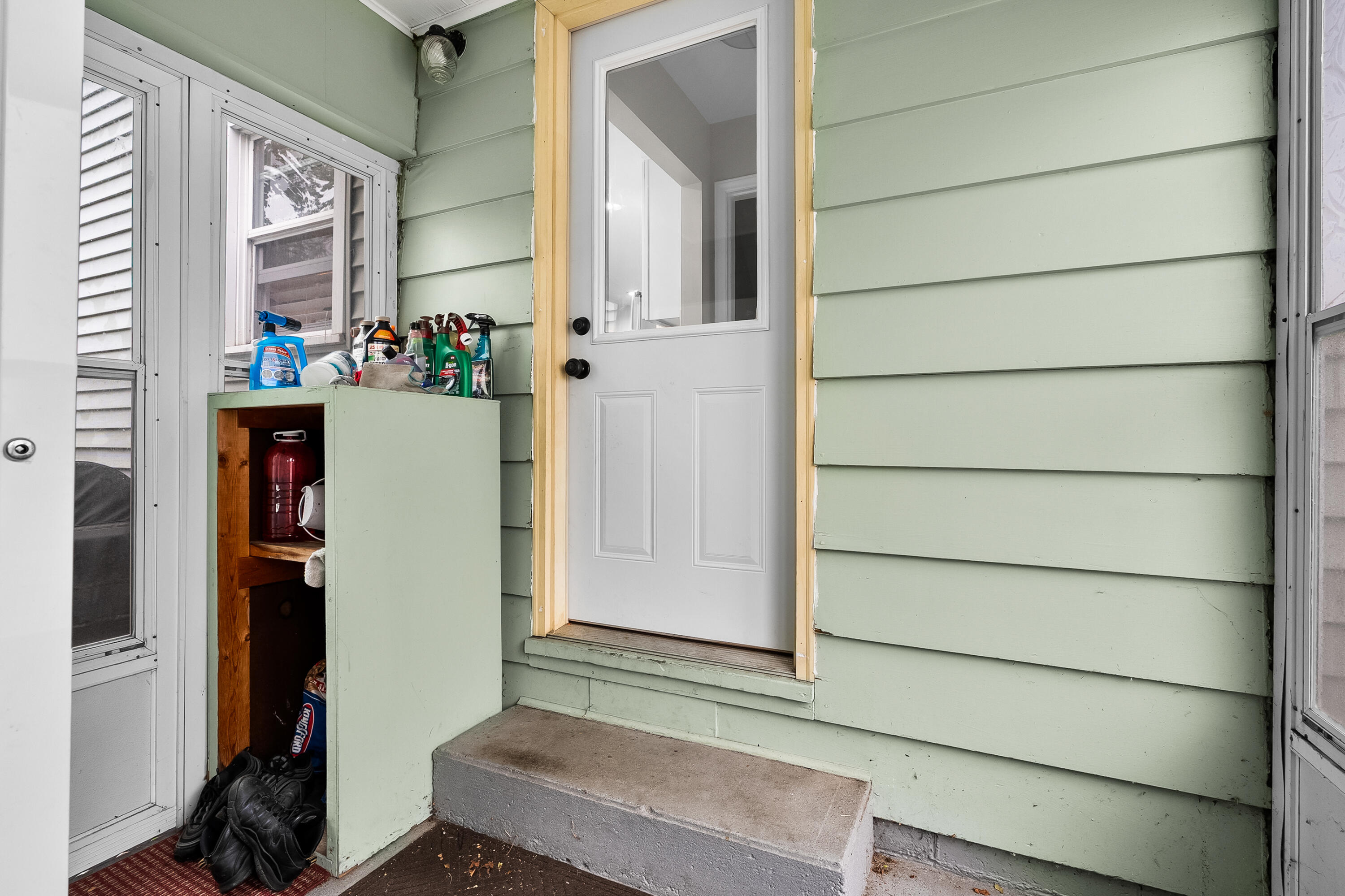 910 Farrell Avenue Kalamazoo MI 49006