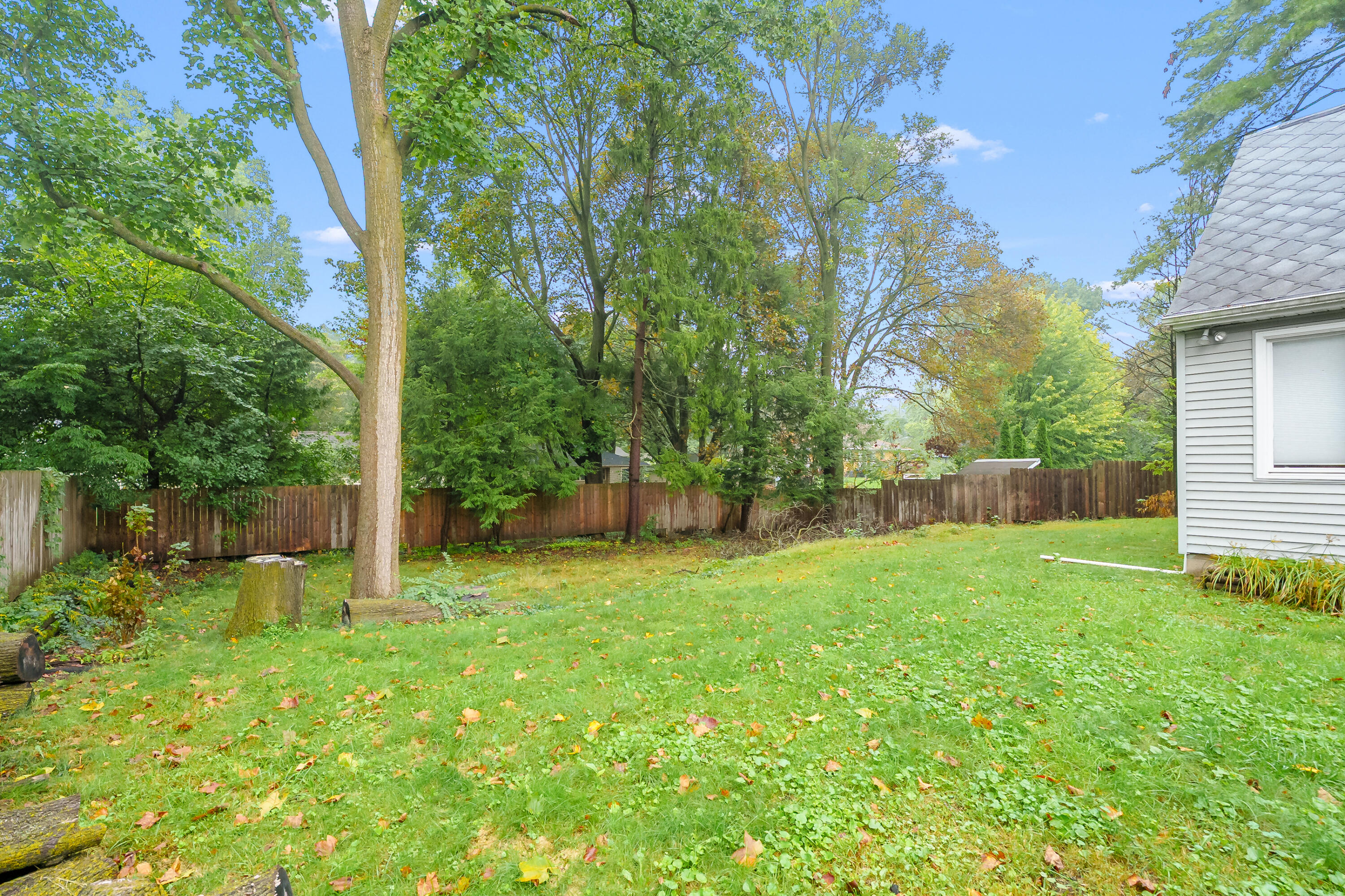 910 Farrell Avenue Kalamazoo MI 49006