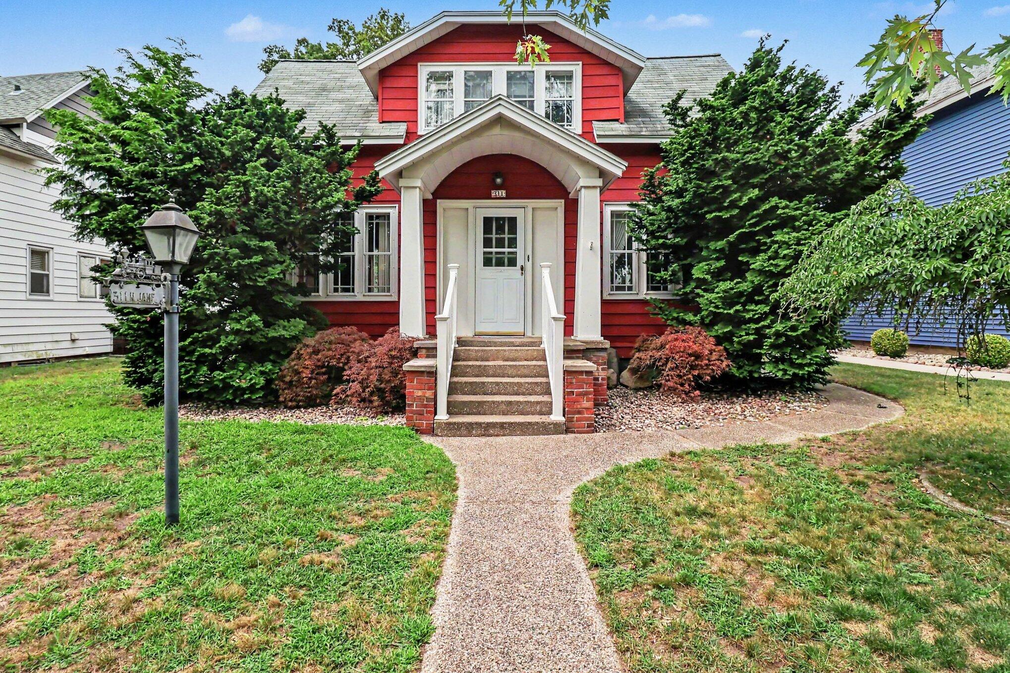 311 N James Street Ludington MI 49431