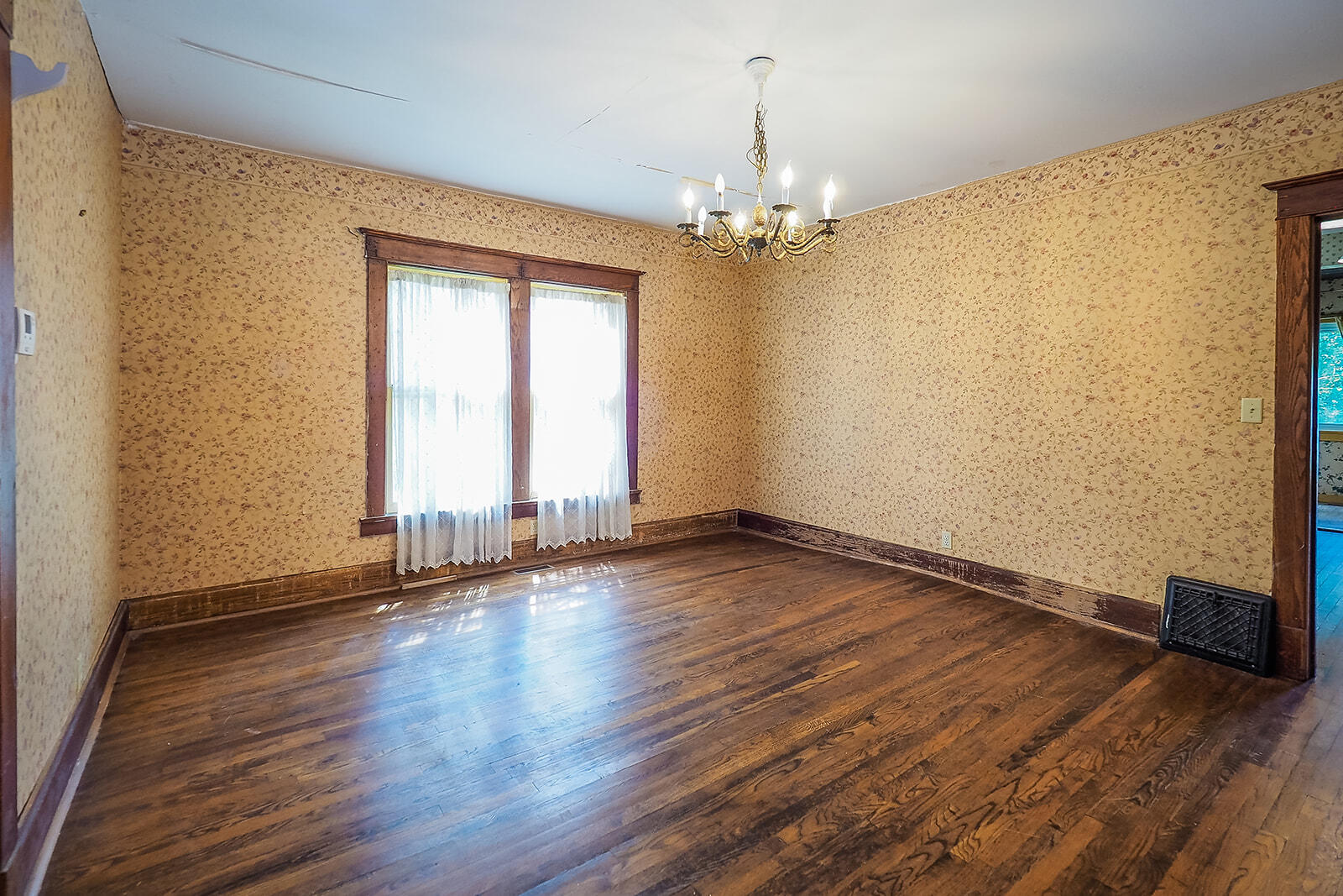 210 S Elm Street Three Oaks MI 49128
