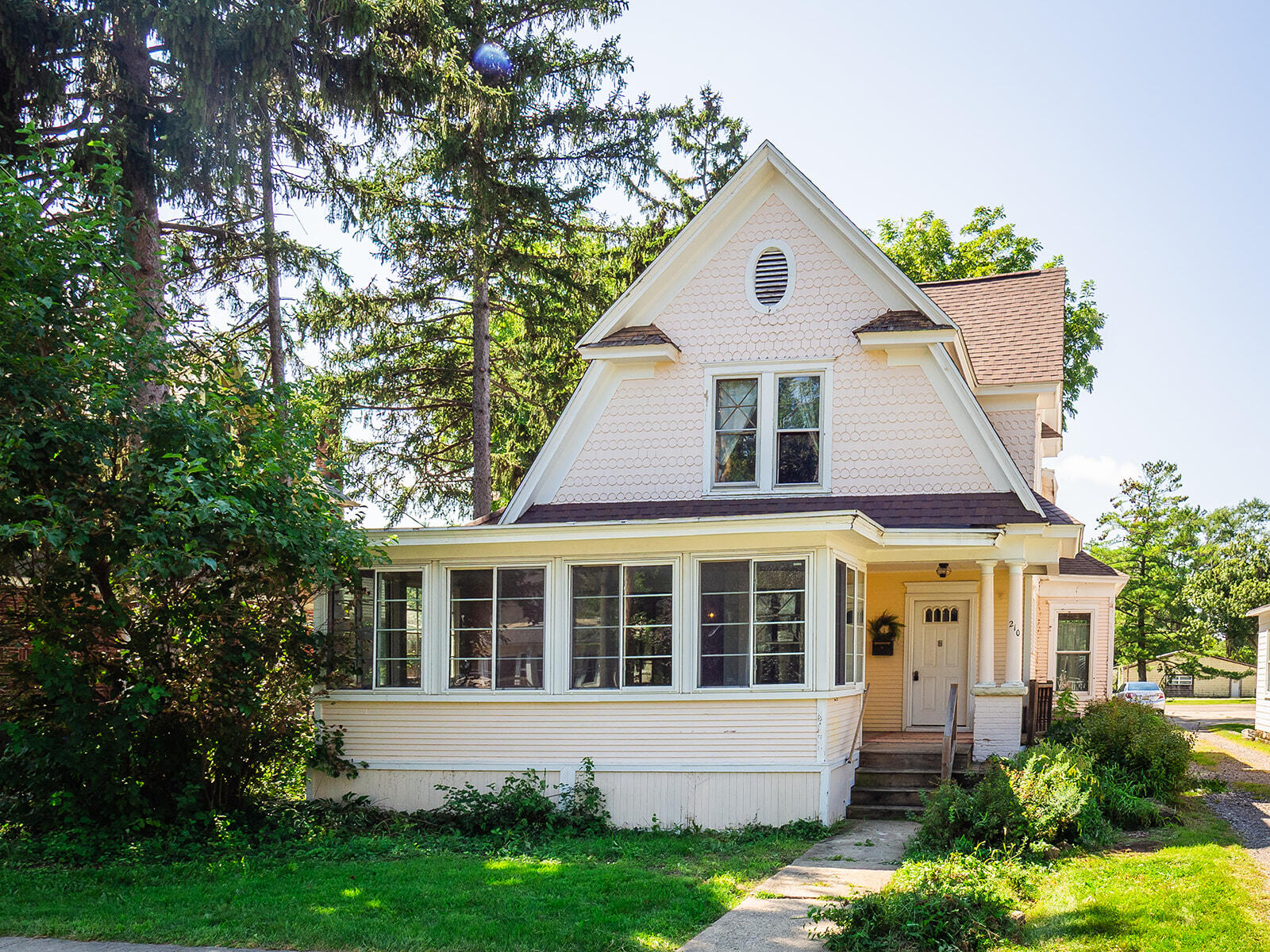 210 S Elm Street Three Oaks MI 49128