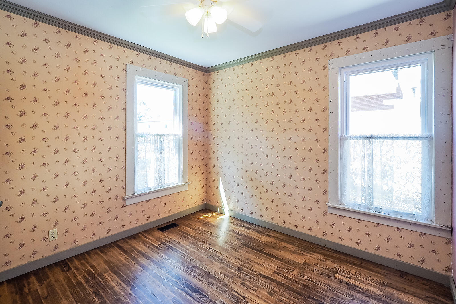 210 S Elm Street Three Oaks MI 49128