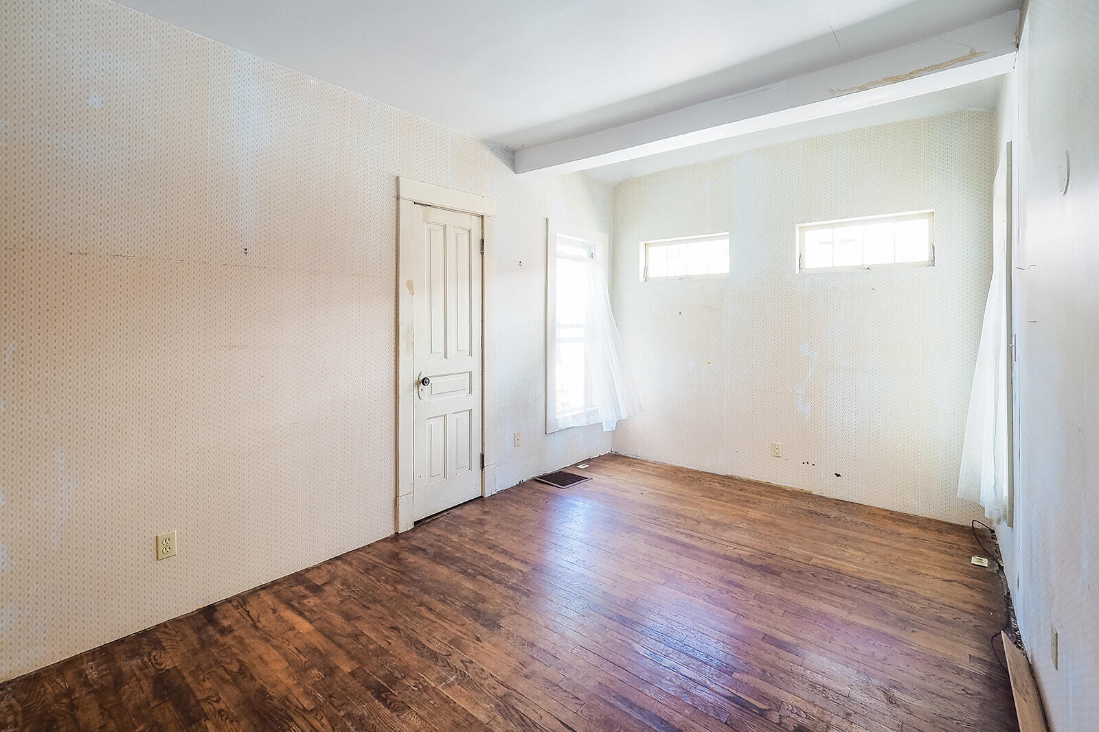 210 S Elm Street Three Oaks MI 49128