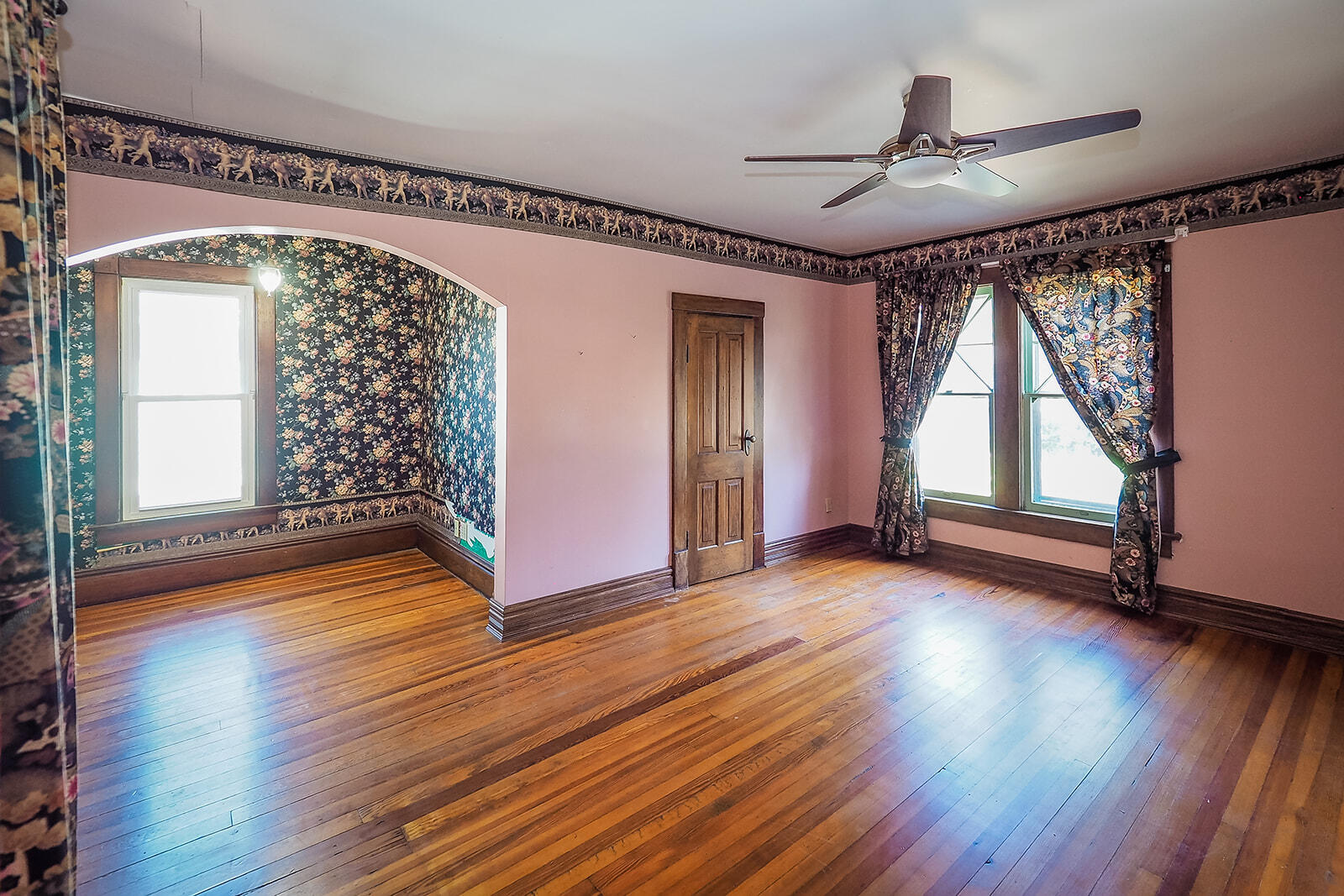 210 S Elm Street Three Oaks MI 49128