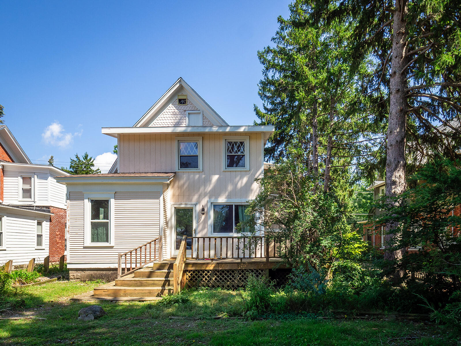210 S Elm Street Three Oaks MI 49128