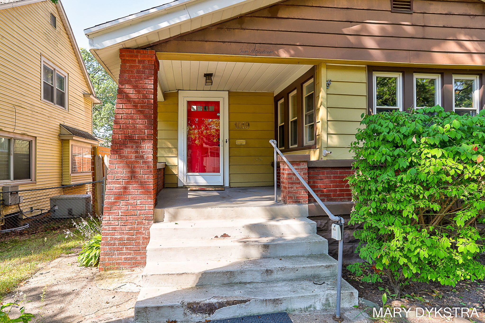 1019 Calvin Avenue SE Grand Rapids MI 49506