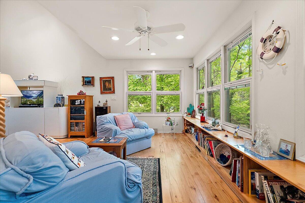 604 Pine Lane Sawyer MI 49125