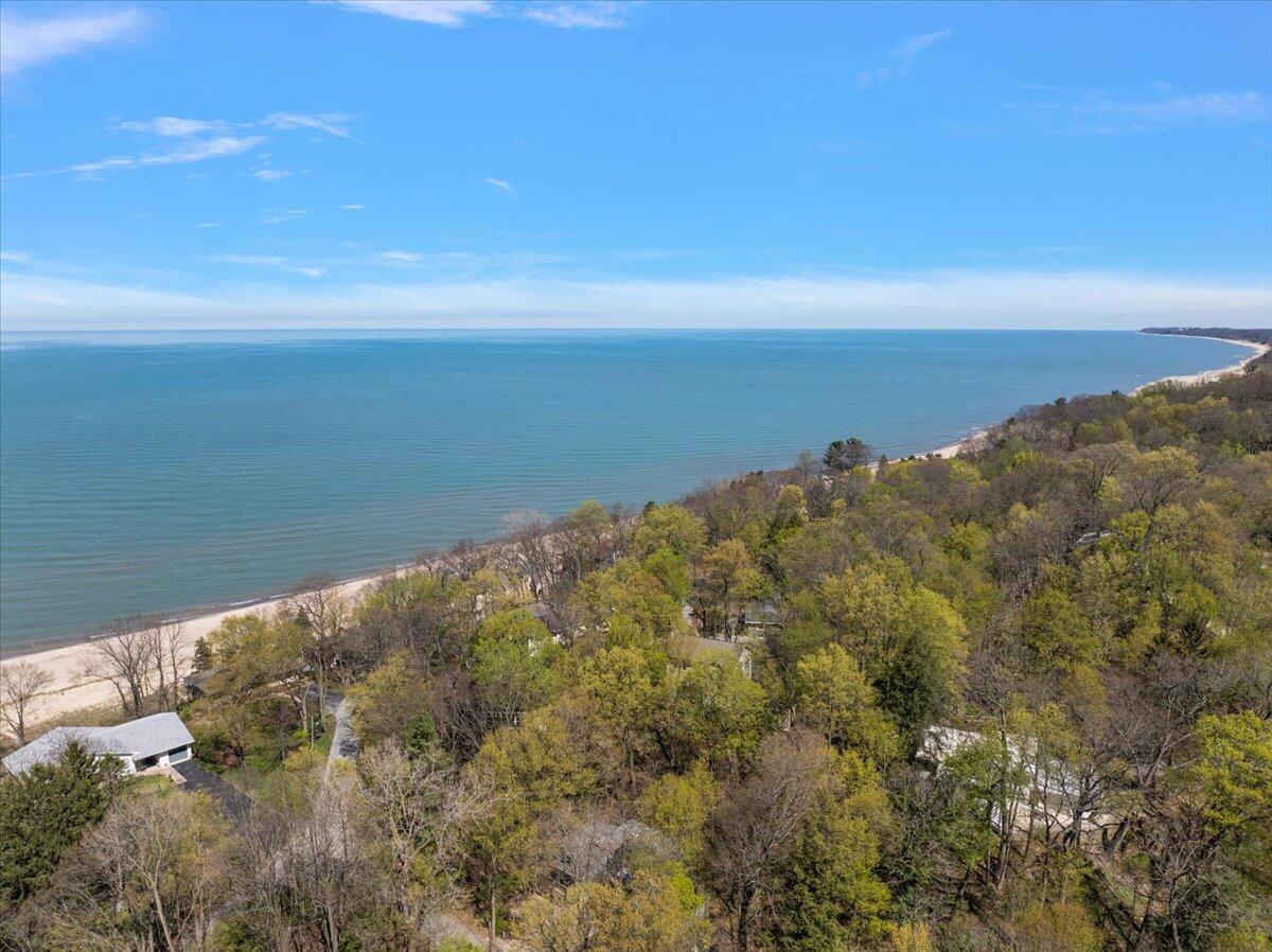 604 Pine Lane Sawyer MI 49125