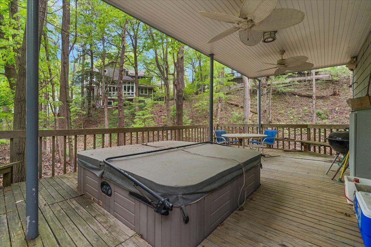 604 Pine Lane Sawyer MI 49125
