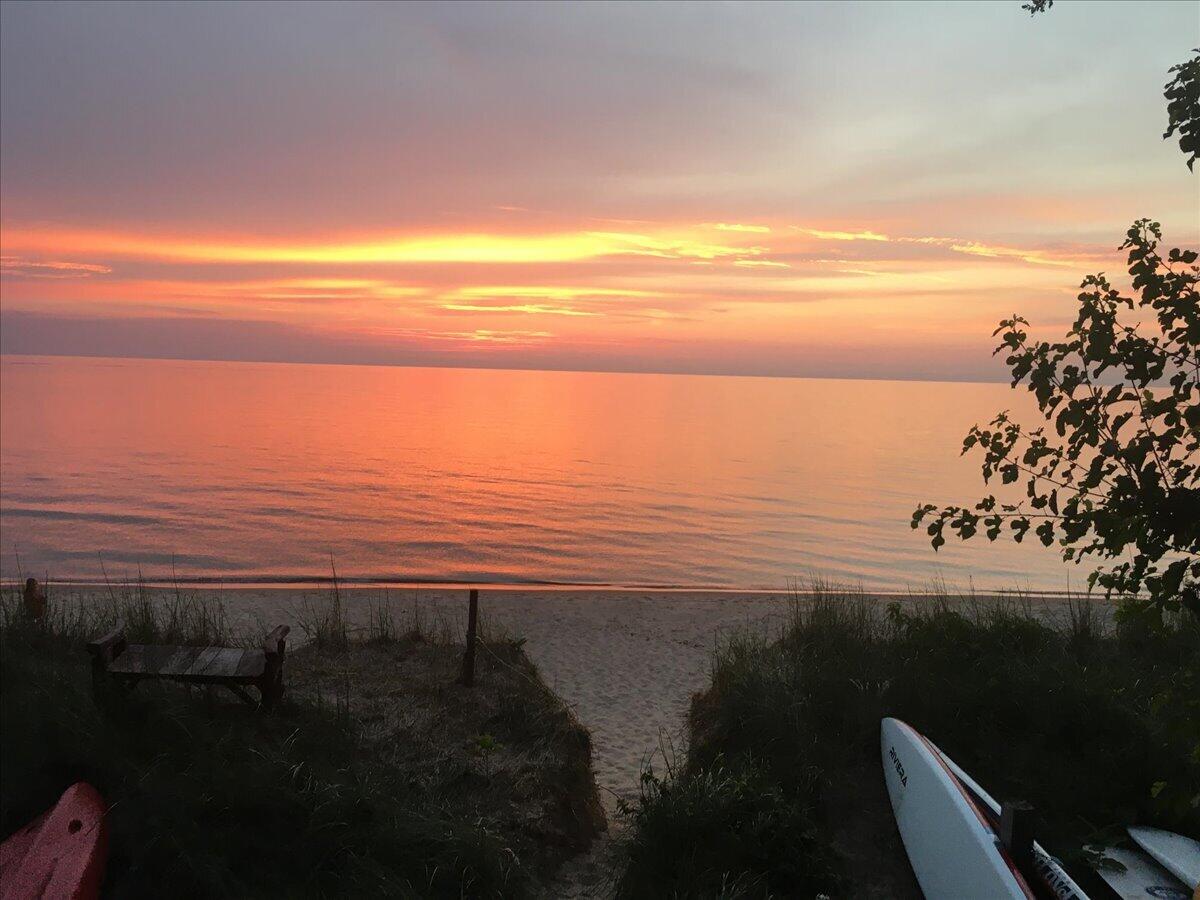 604 Pine Lane Sawyer MI 49125