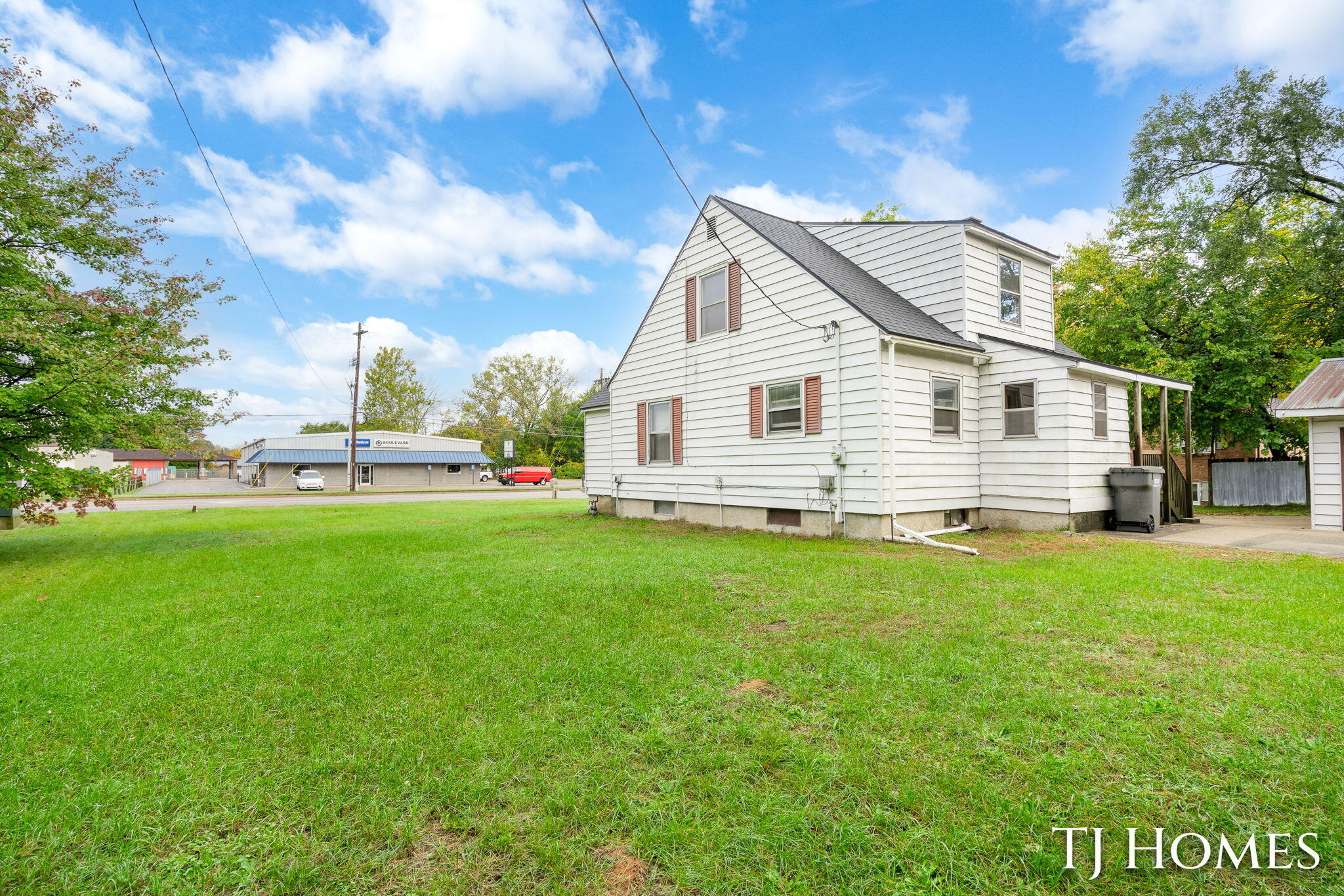 497 136th Avenue Holland MI 49424