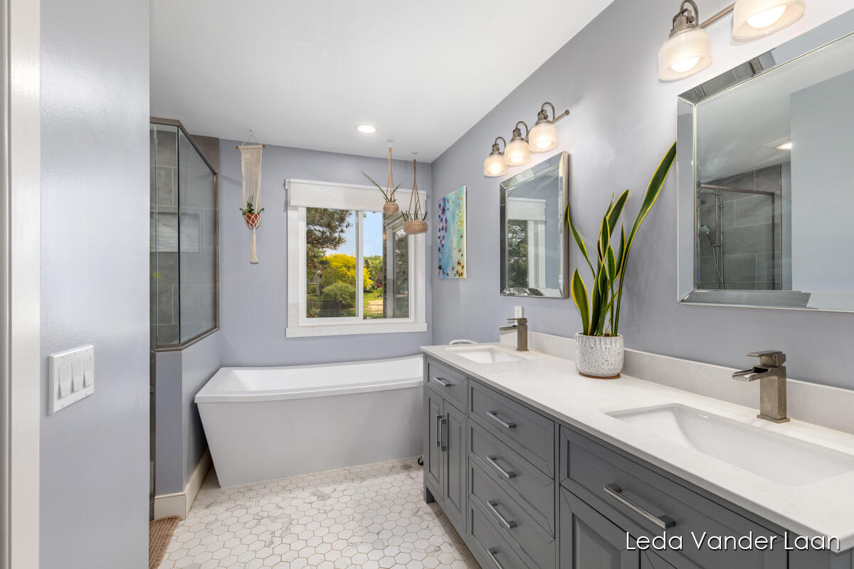 7250 Loma Linda Drive NE Rockford MI 49341