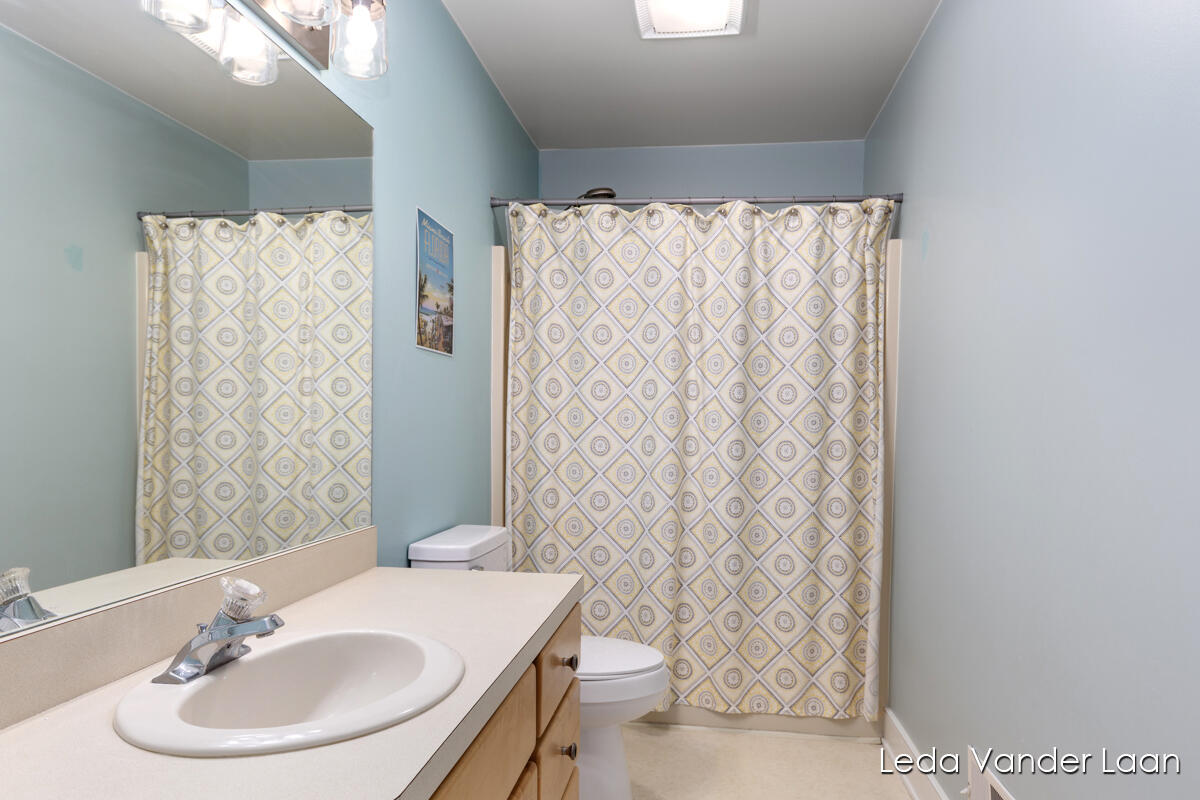7250 Loma Linda Drive NE Rockford MI 49341