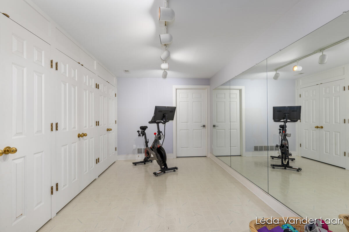 7250 Loma Linda Drive NE Rockford MI 49341