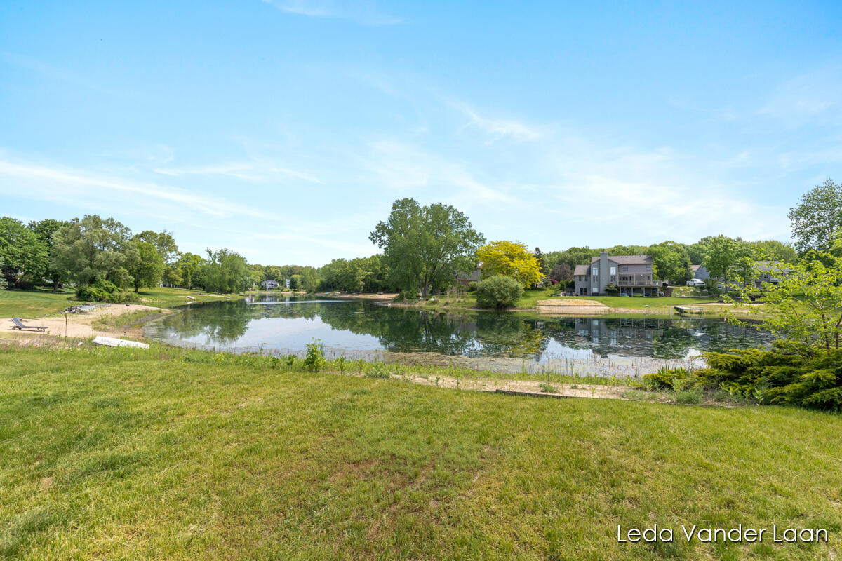 7250 Loma Linda Drive NE Rockford MI 49341