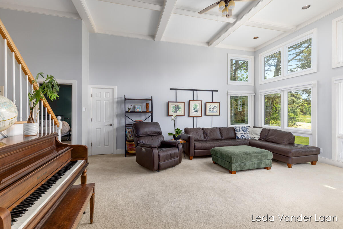 7250 Loma Linda Drive NE Rockford MI 49341