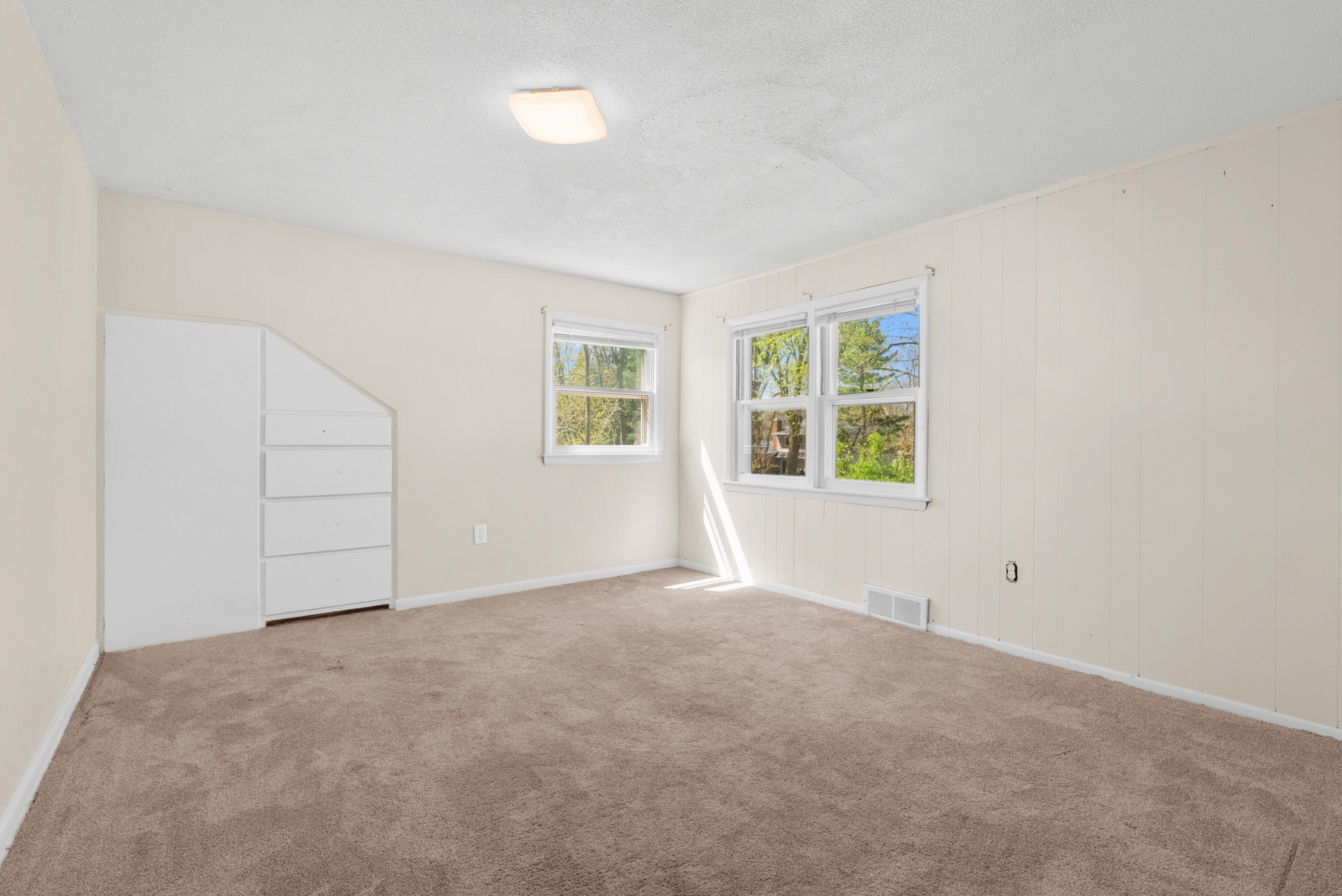 6824 Oakland Drive Portage MI 49024