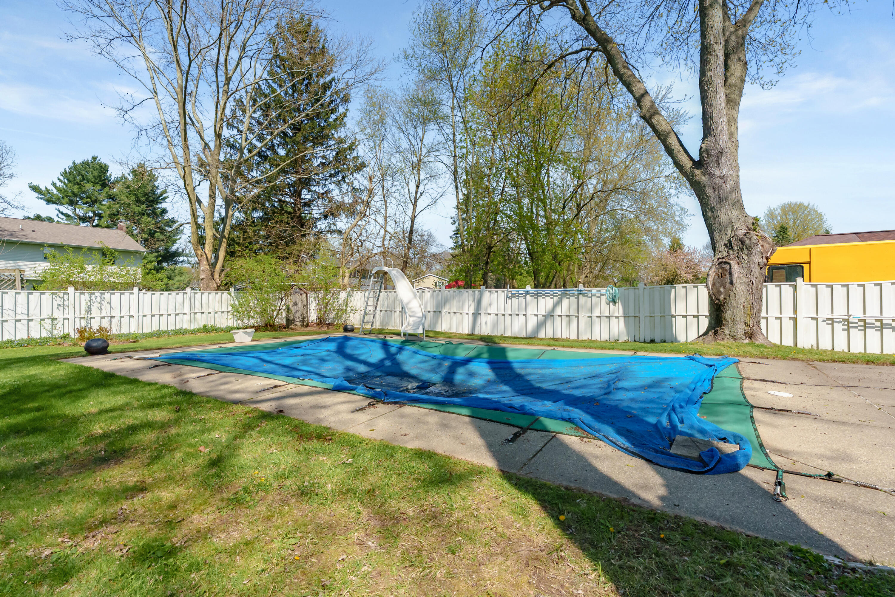 6824 Oakland Drive Portage MI 49024