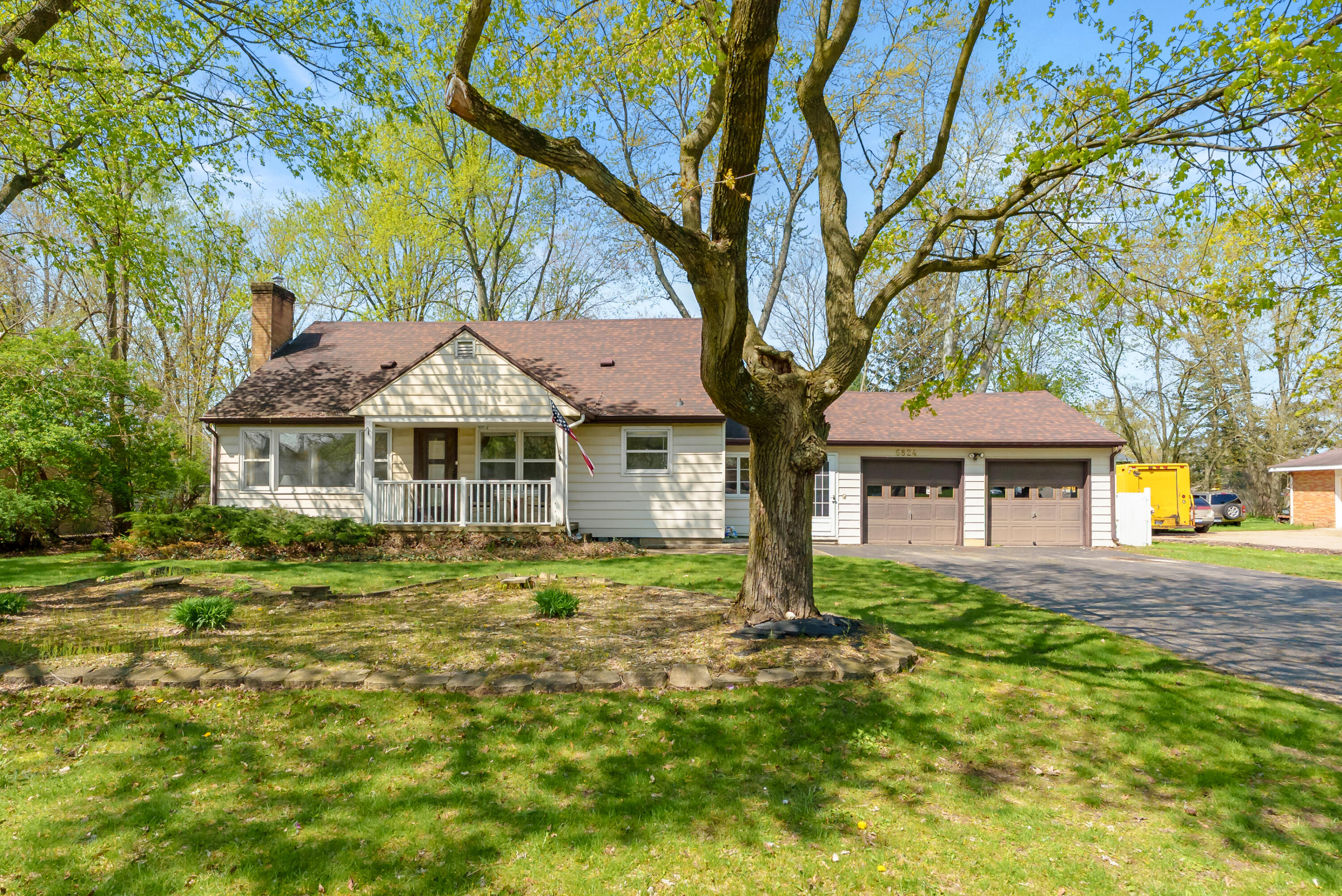 6824 Oakland Drive Portage MI 49024