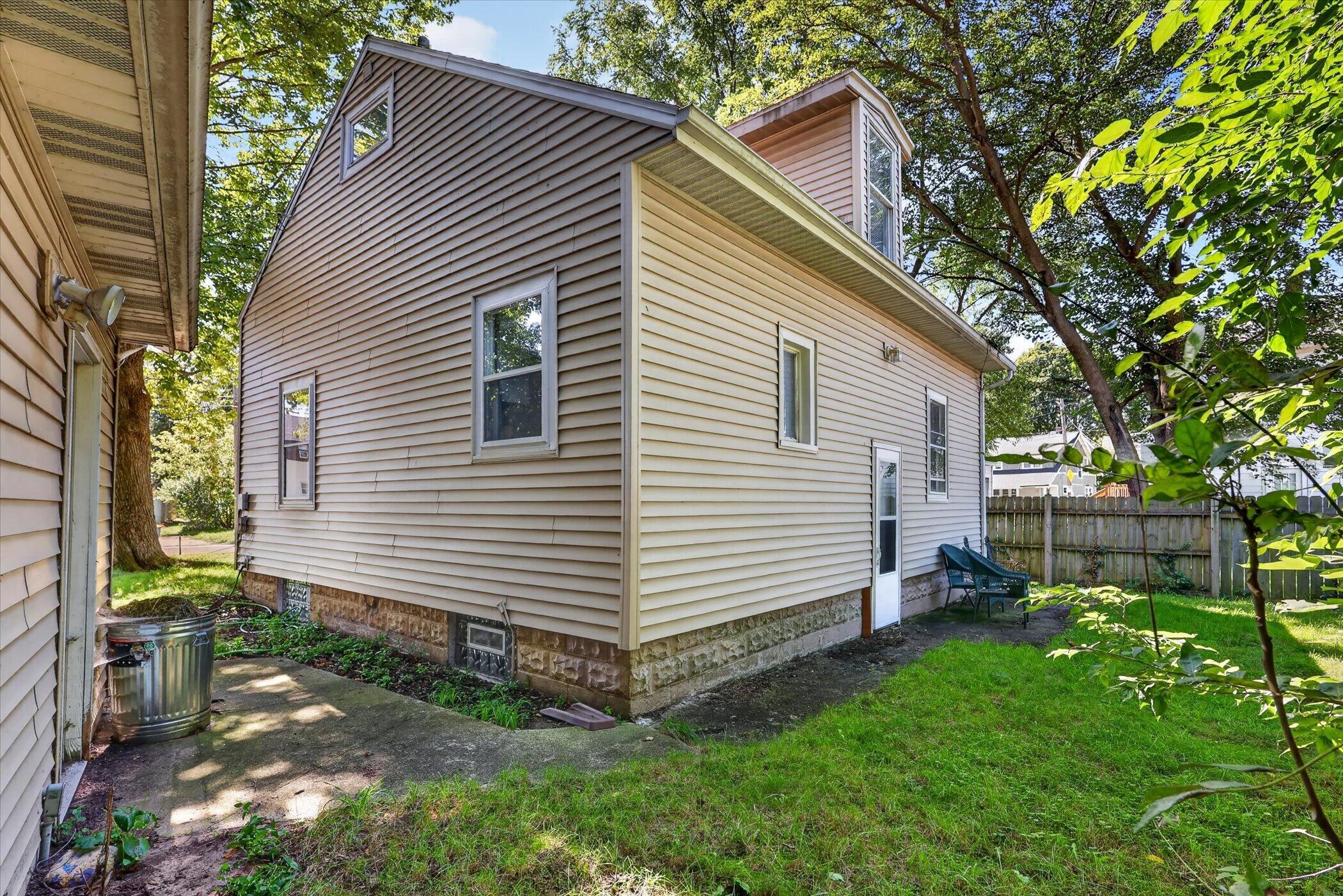 1111 Orville Street SE Grand Rapids MI 49507