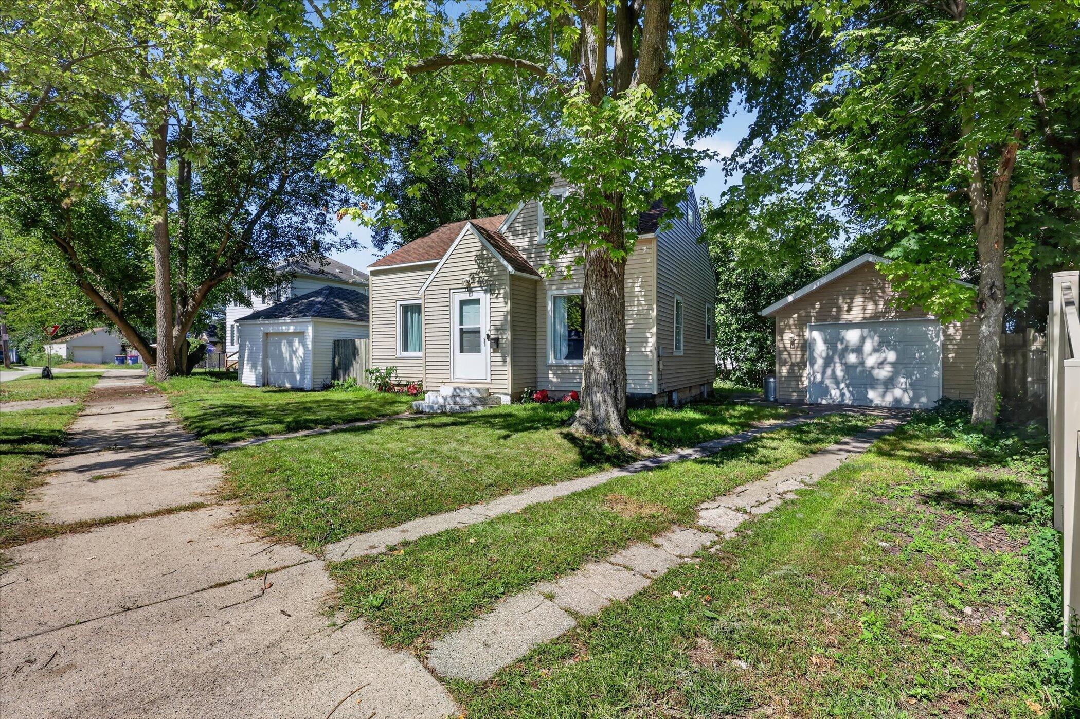 1111 Orville Street SE Grand Rapids MI 49507