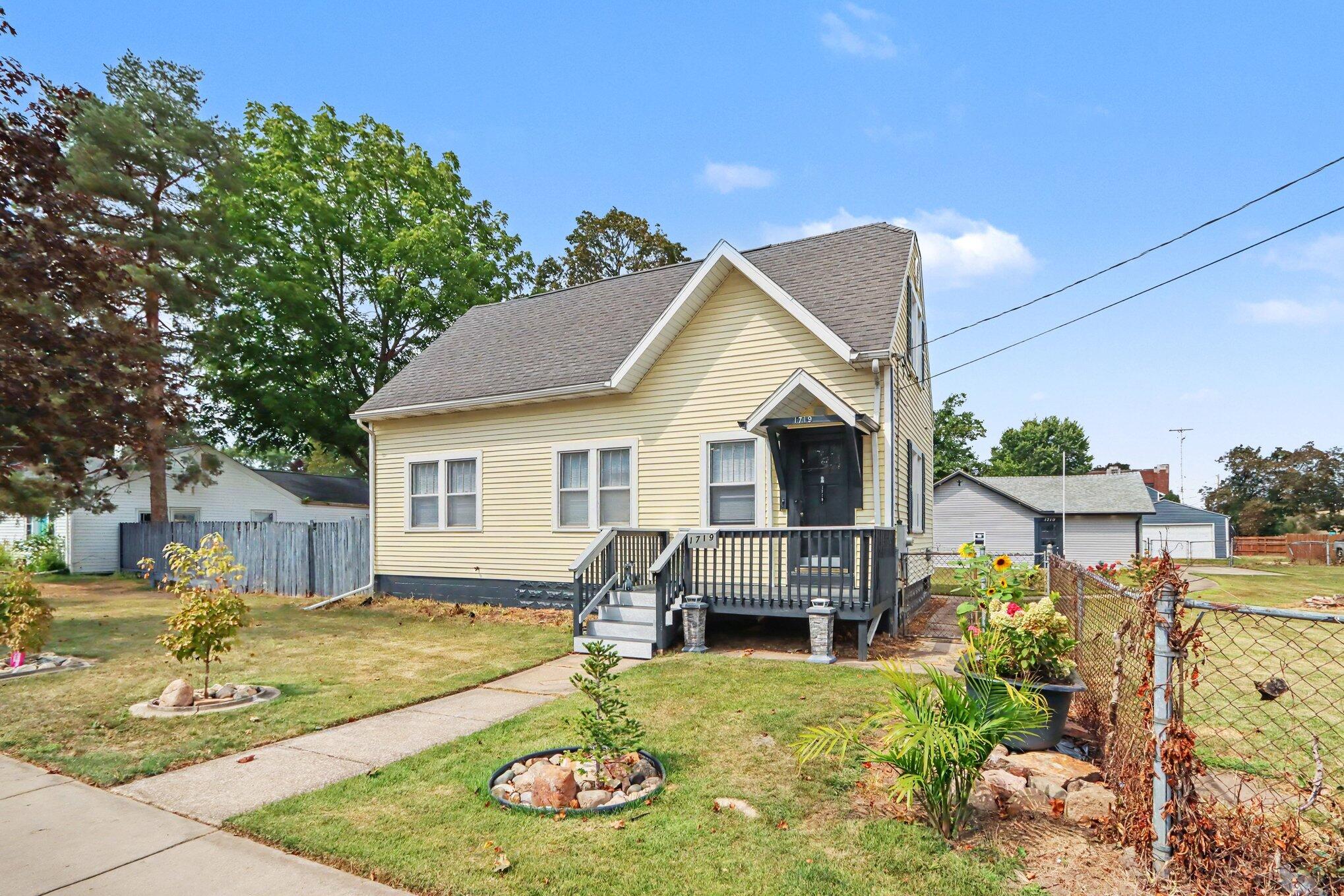 1719 Palmer Avenue Kalamazoo MI 49001