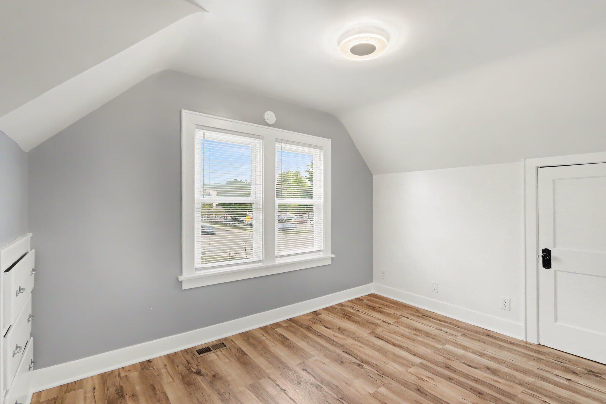 1719 Palmer Avenue Kalamazoo MI 49001