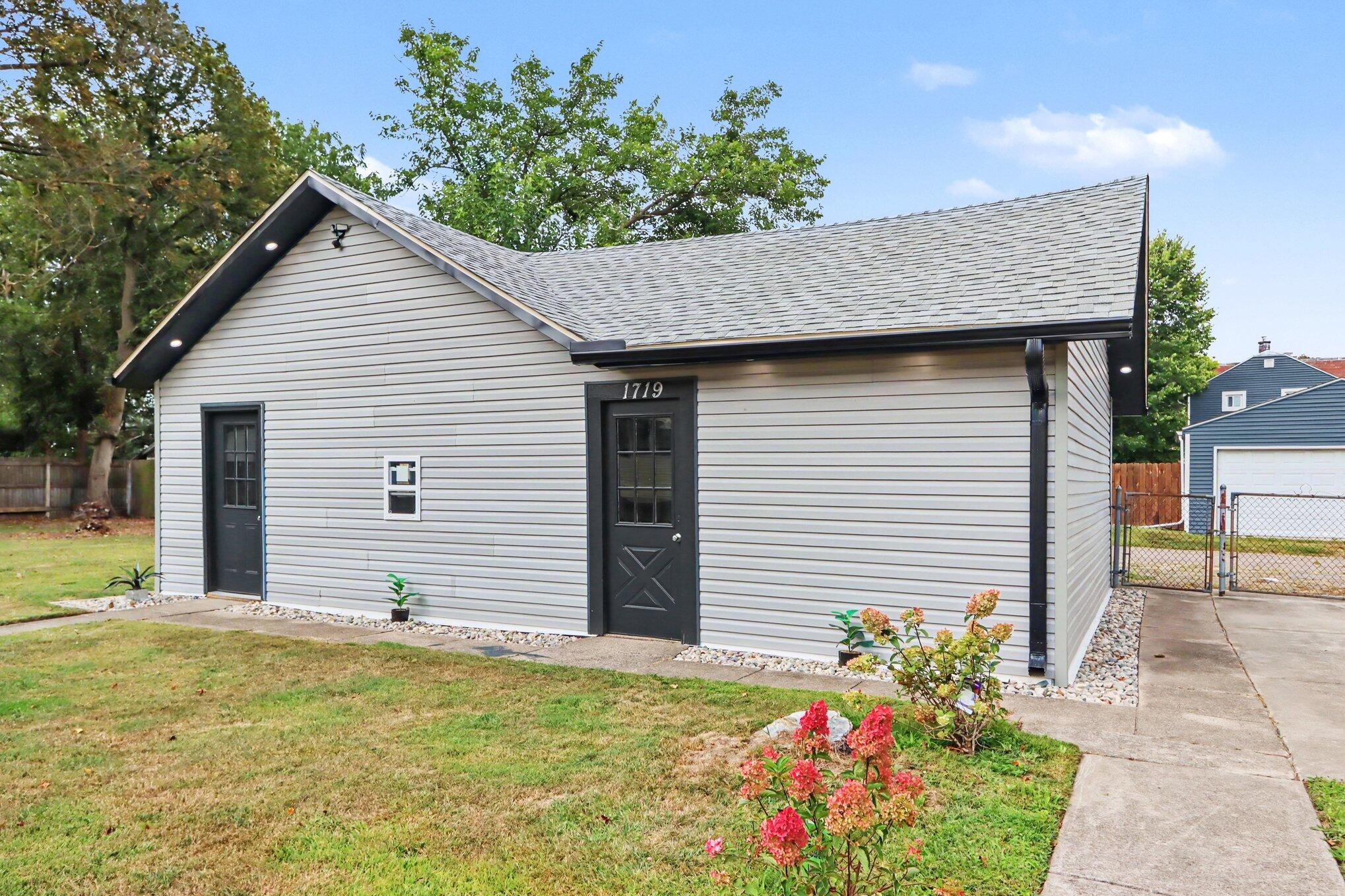 1719 Palmer Avenue Kalamazoo MI 49001