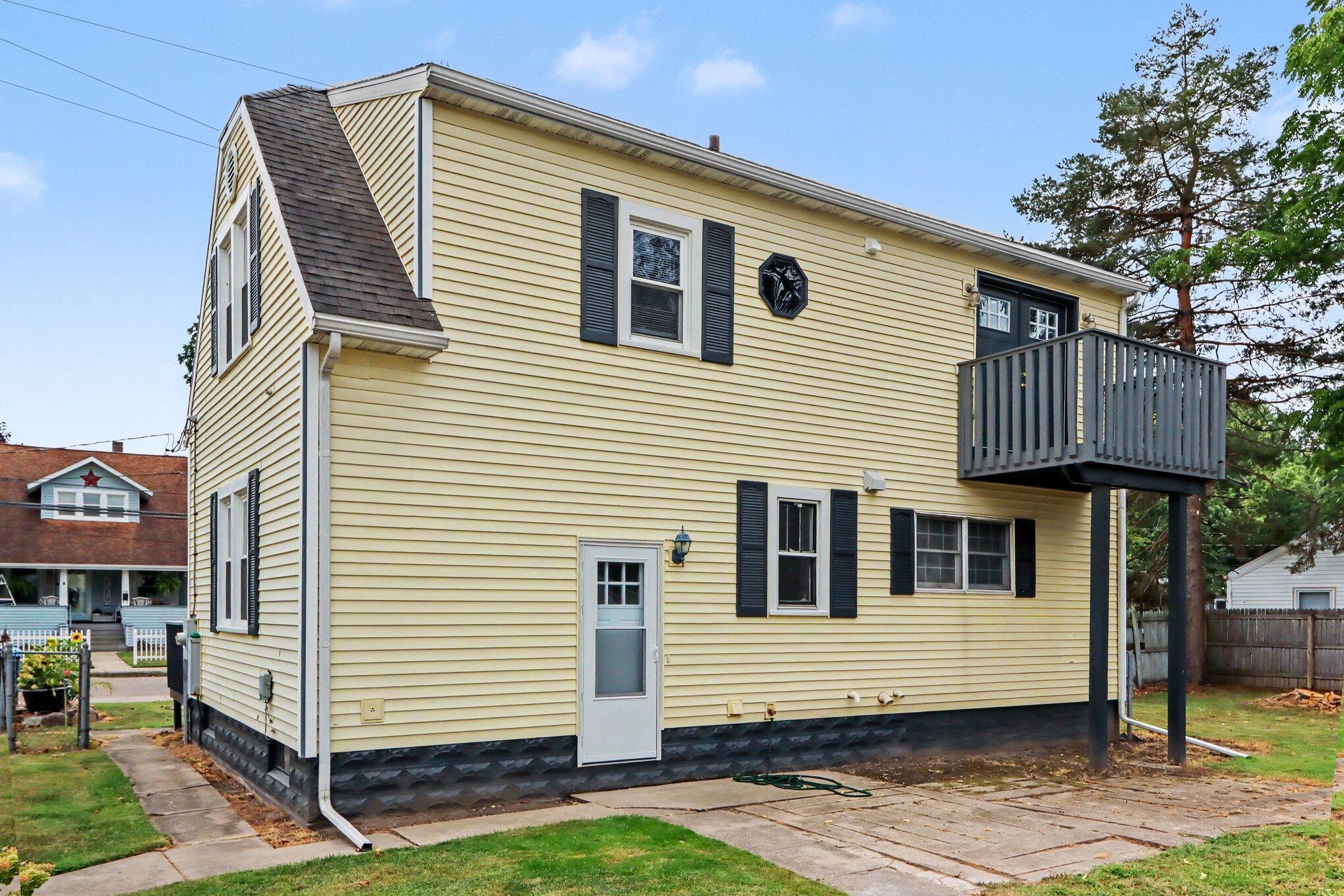 1719 Palmer Avenue Kalamazoo MI 49001