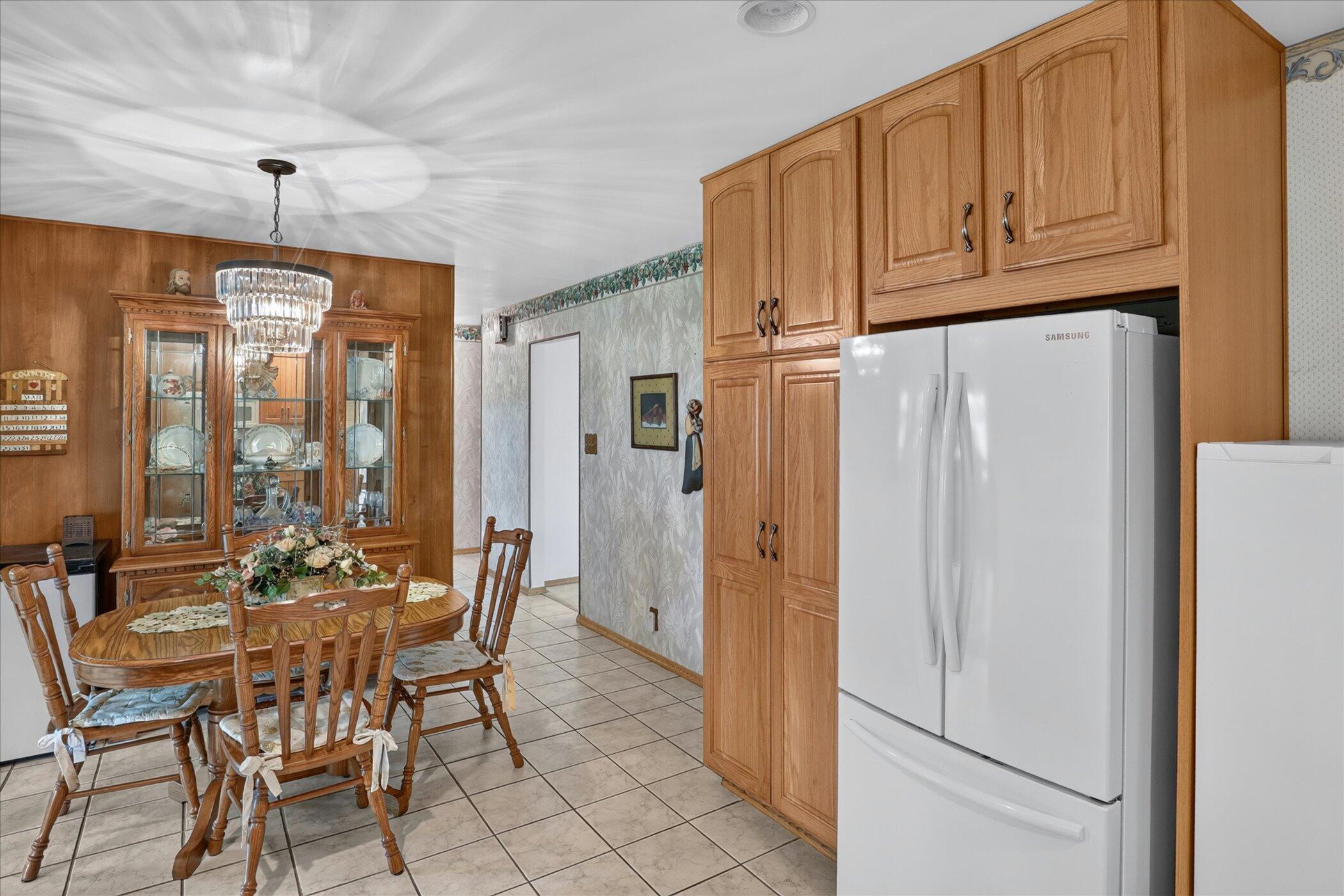 26384 Sweetbriar Street Edwardsburg MI 49112