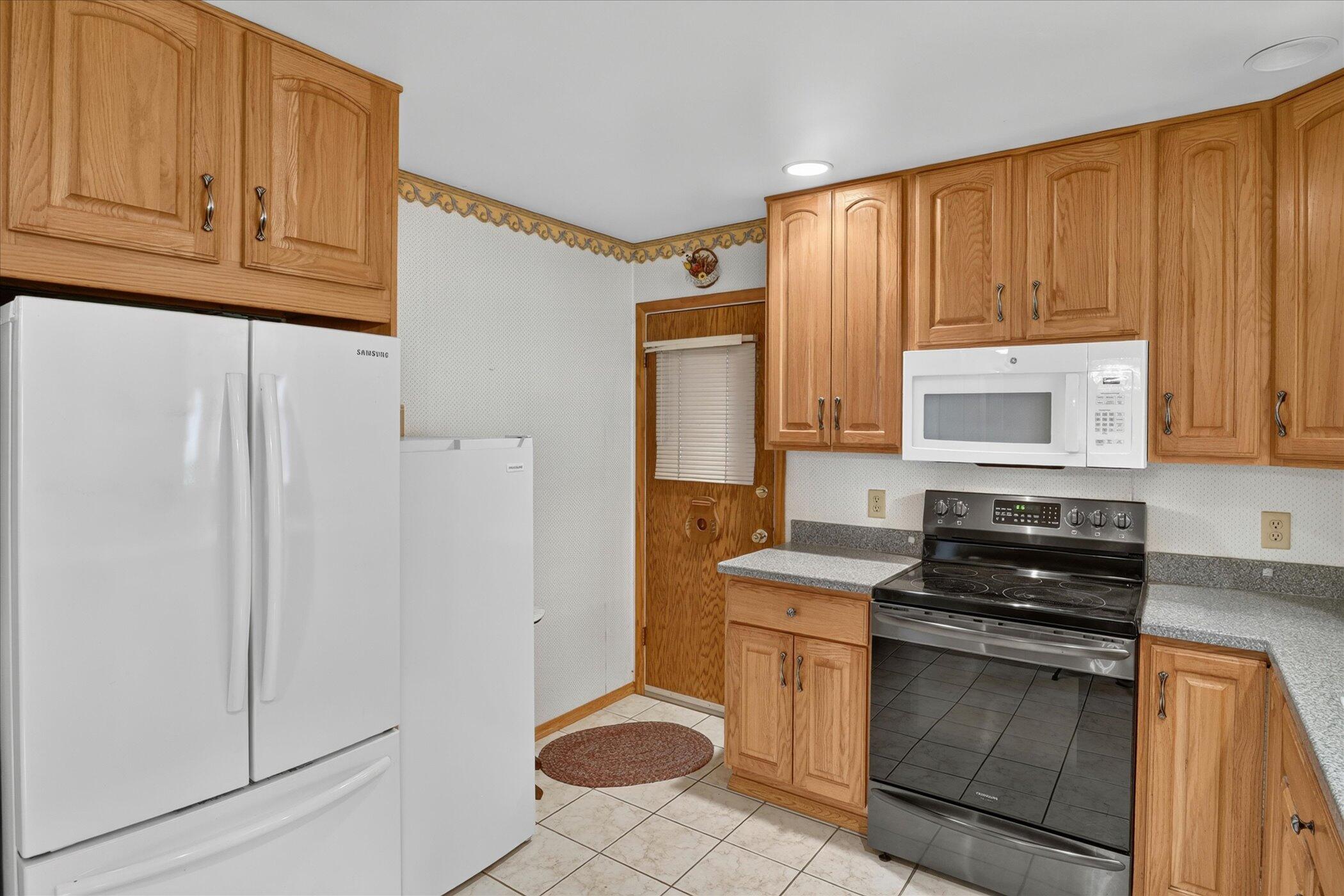 26384 Sweetbriar Street Edwardsburg MI 49112