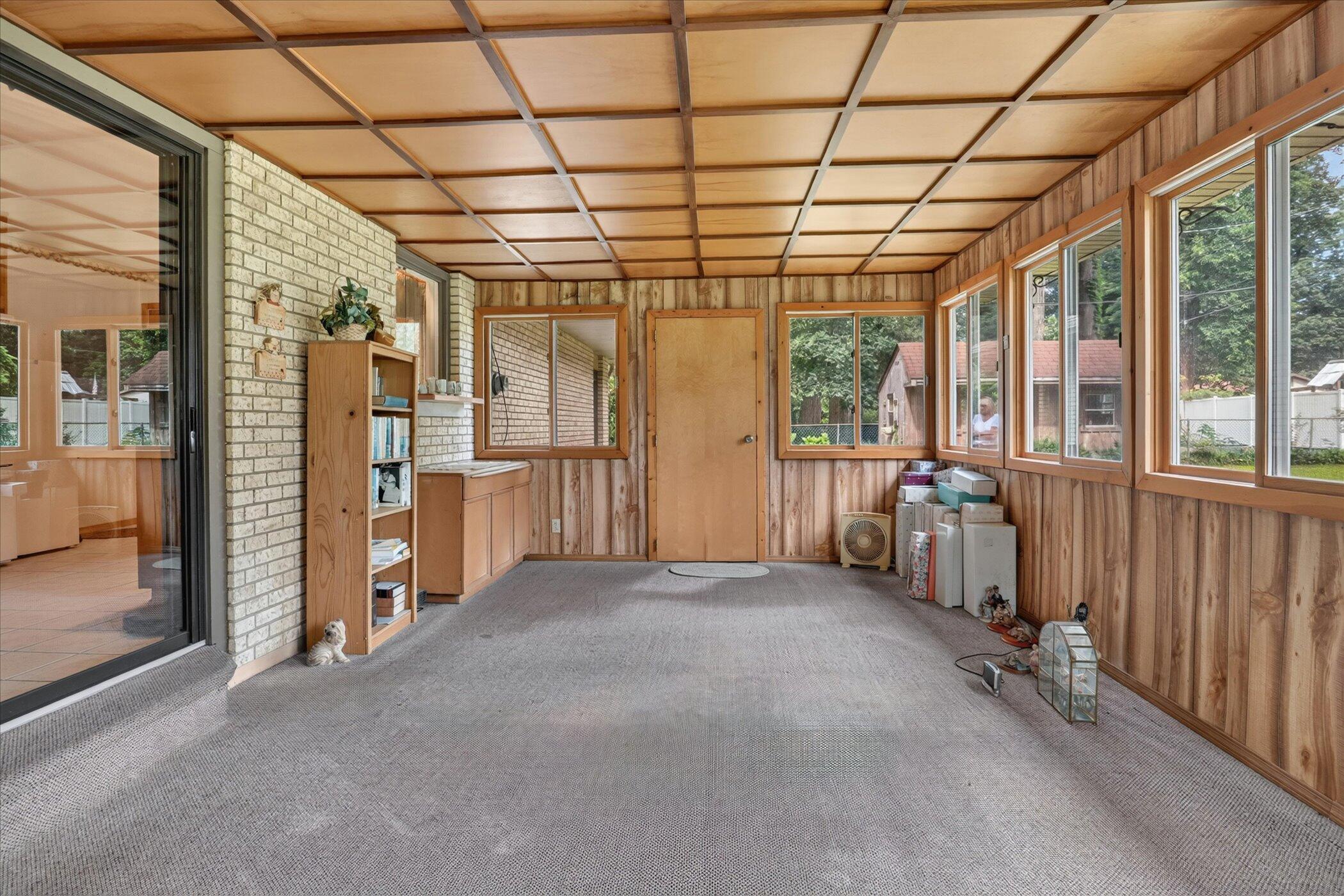 26384 Sweetbriar Street Edwardsburg MI 49112