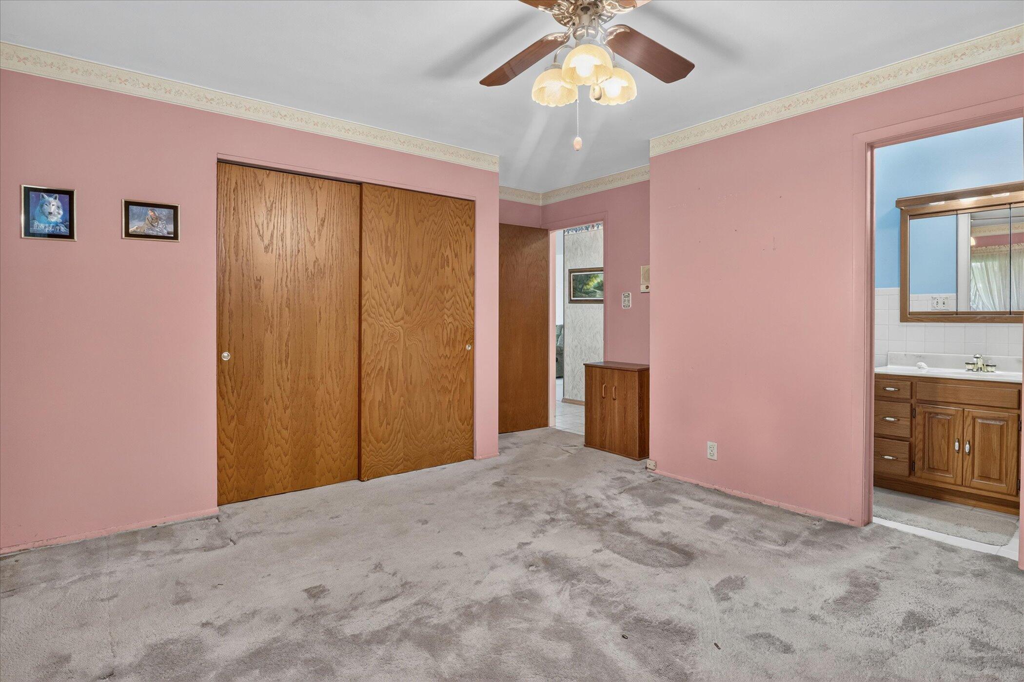 26384 Sweetbriar Street Edwardsburg MI 49112