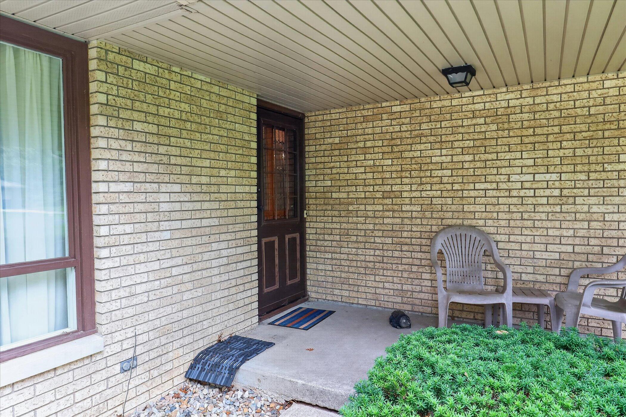 26384 Sweetbriar Street Edwardsburg MI 49112